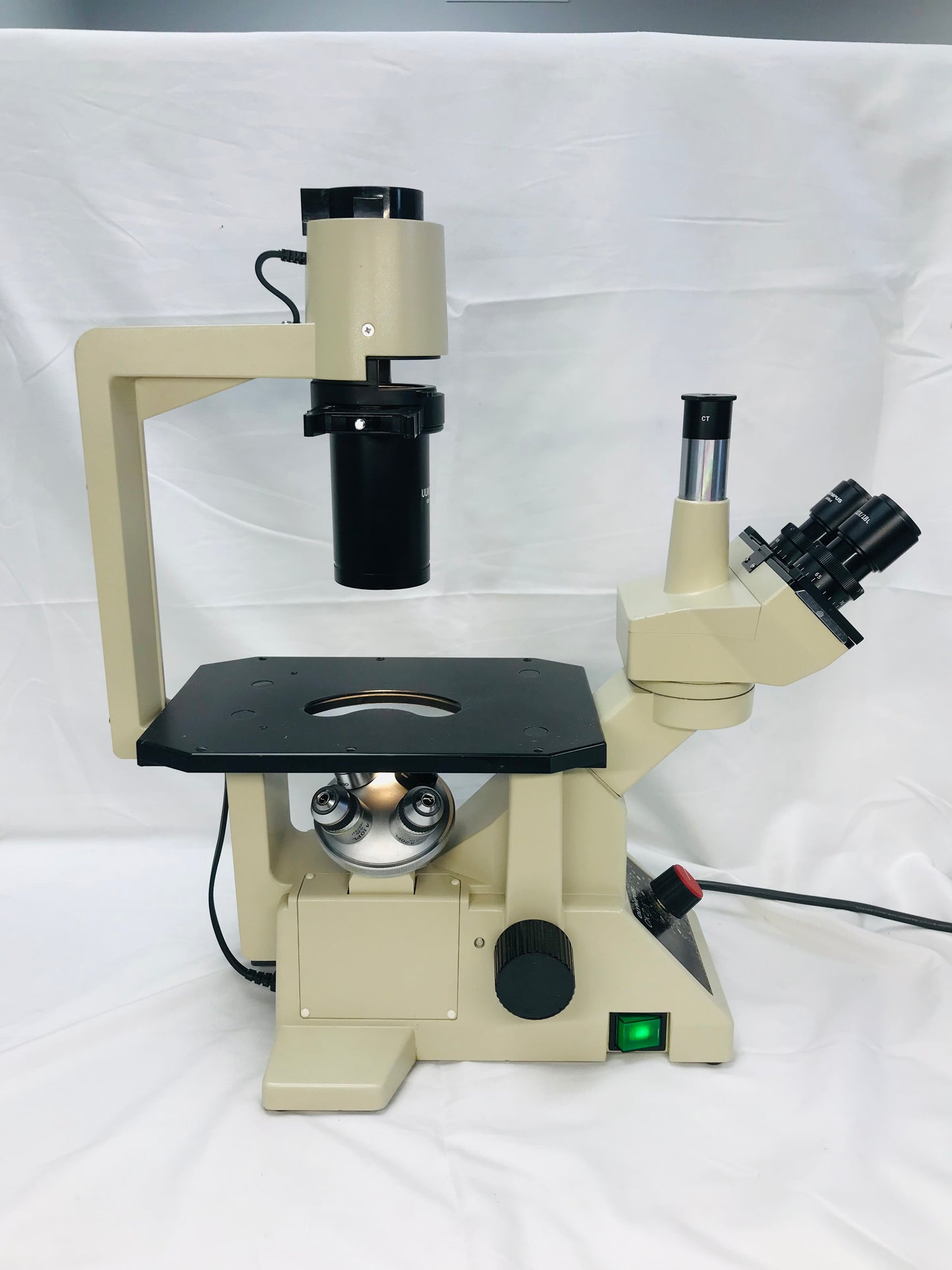 Olympus CK2 Inverted Phase Contrast Microscope W/ 3 Objectives 4x 10x 20x