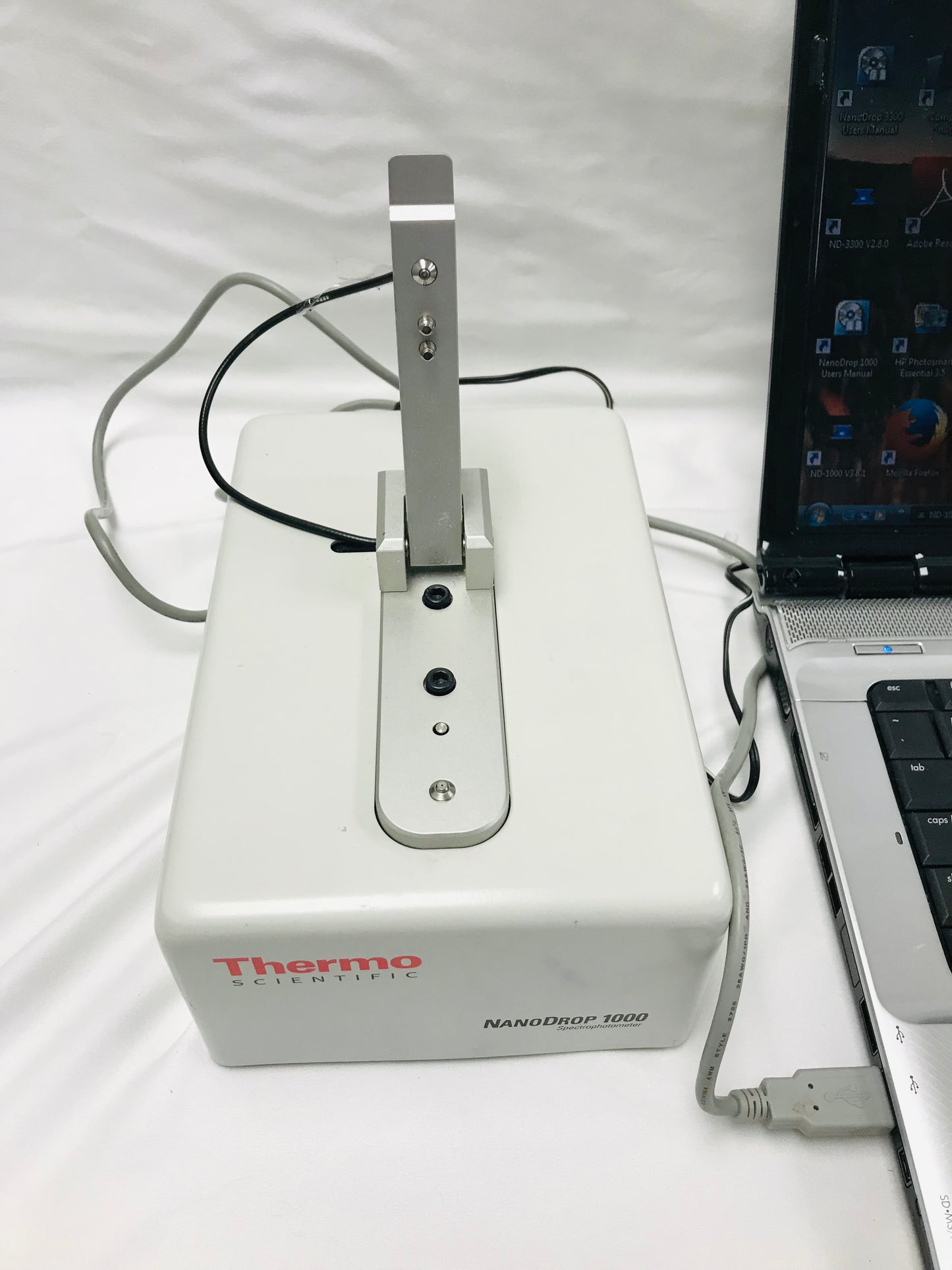 Thermo ND-1000 NanoDrop UV/VIS Spectrophotometer with Computer Tested Working