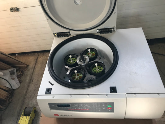 Beckman Coulter Allegra X-15R Refrigerated Centrifuge with rotor and backet