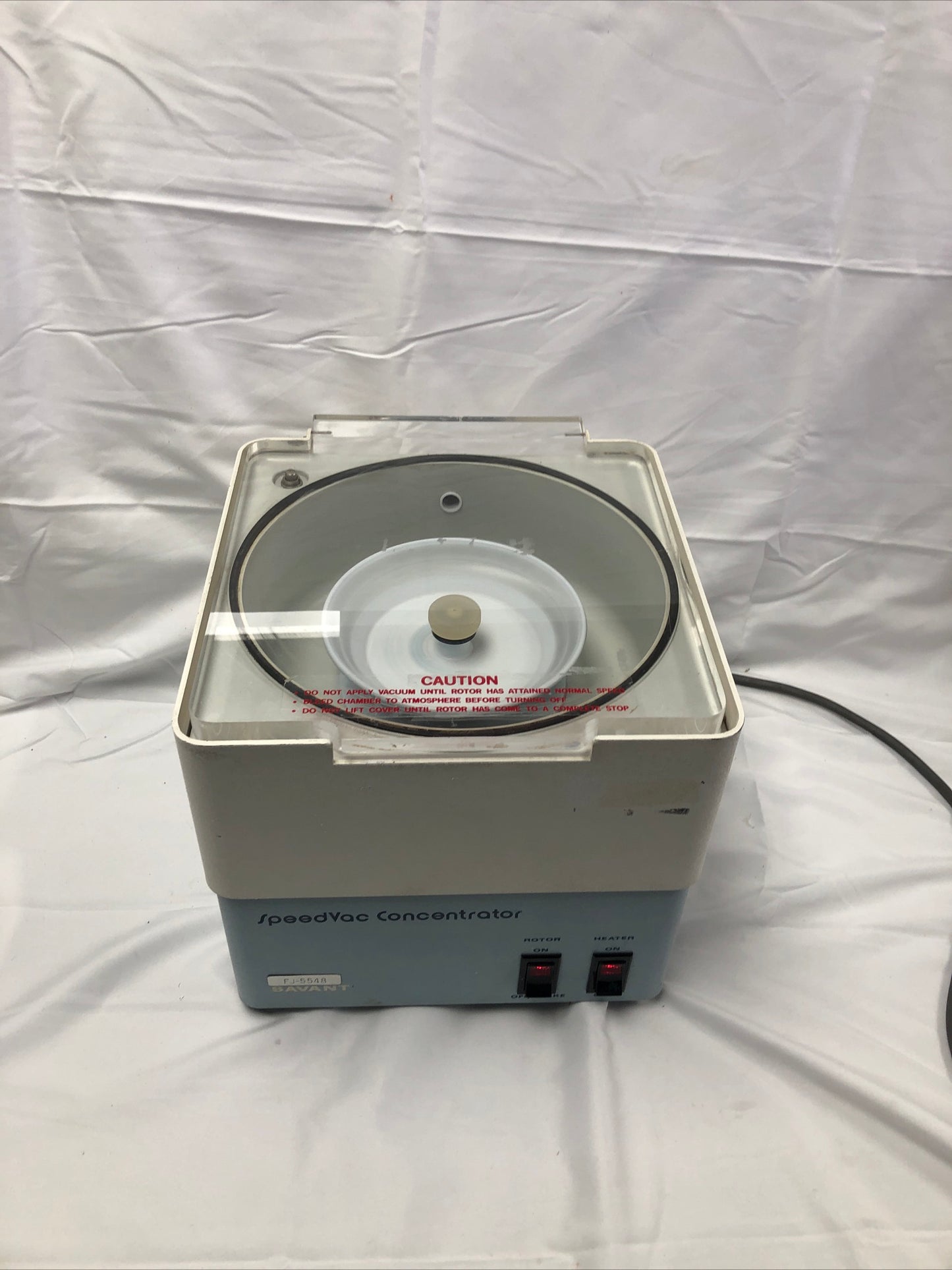 Savant SVC 100 H SpeedVac Concentrator Heated Lab Centrifuge Working