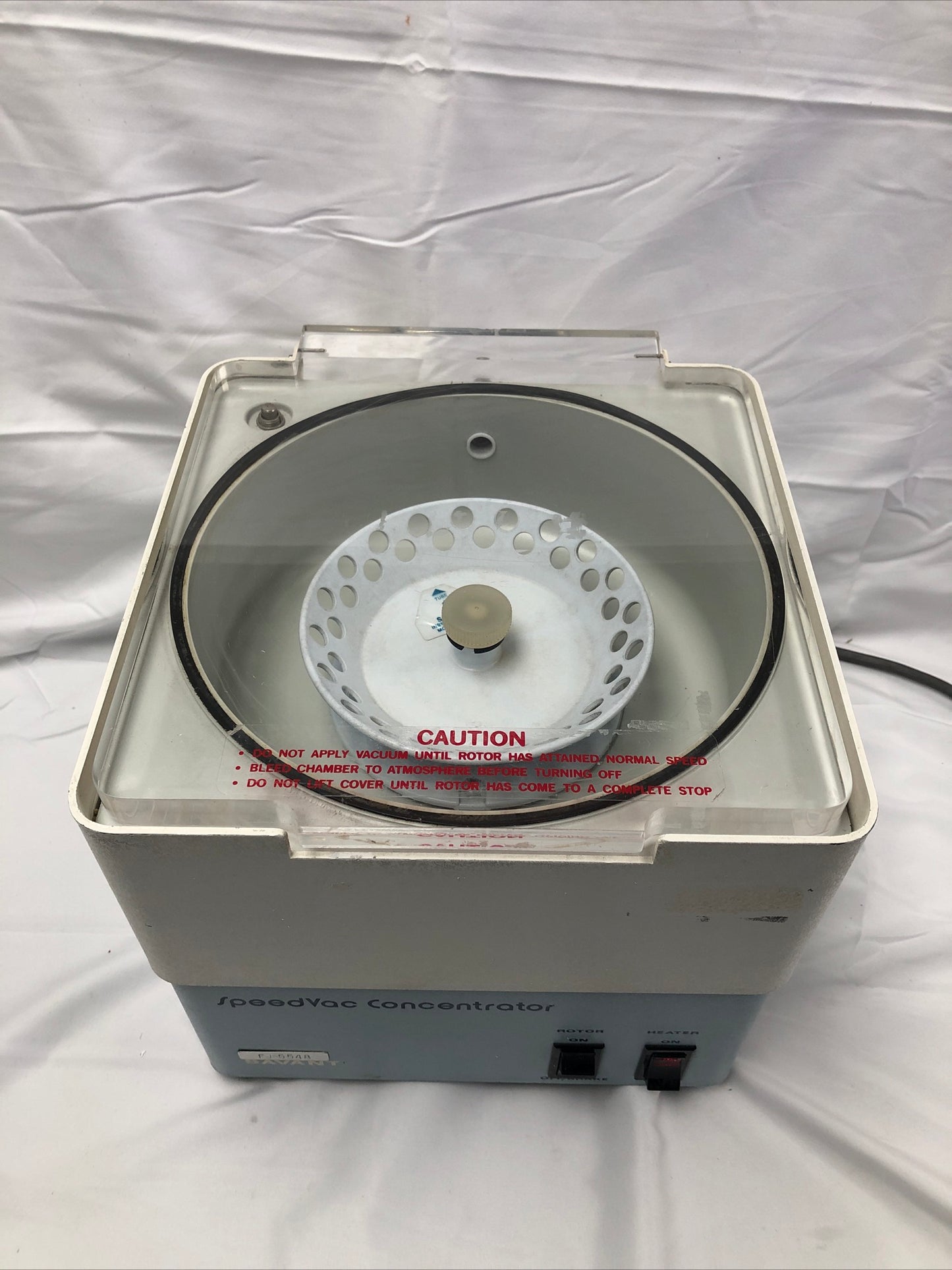 Savant SVC 100 H SpeedVac Concentrator Heated Lab Centrifuge Working
