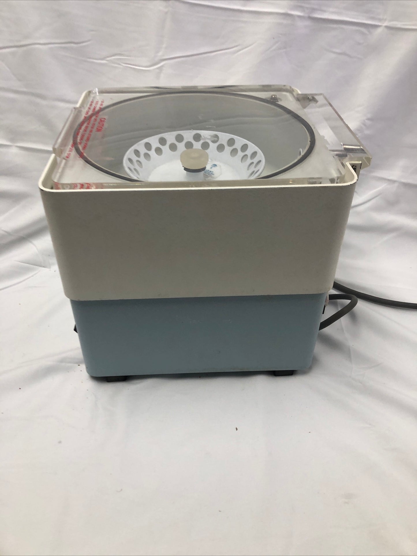 Savant SVC 100 H SpeedVac Concentrator Heated Lab Centrifuge Working