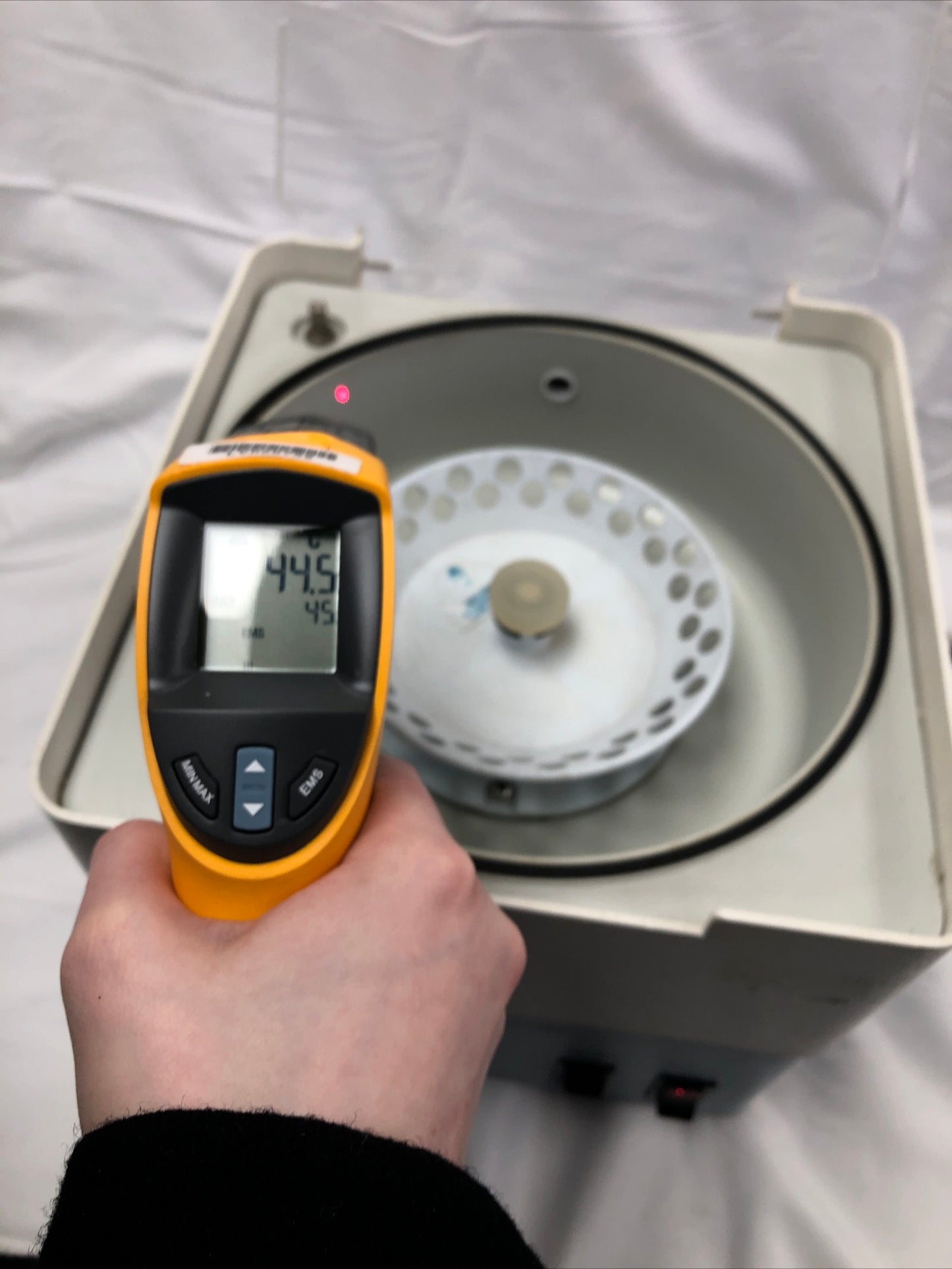Savant SVC 100 H SpeedVac Concentrator Heated Lab Centrifuge Working
