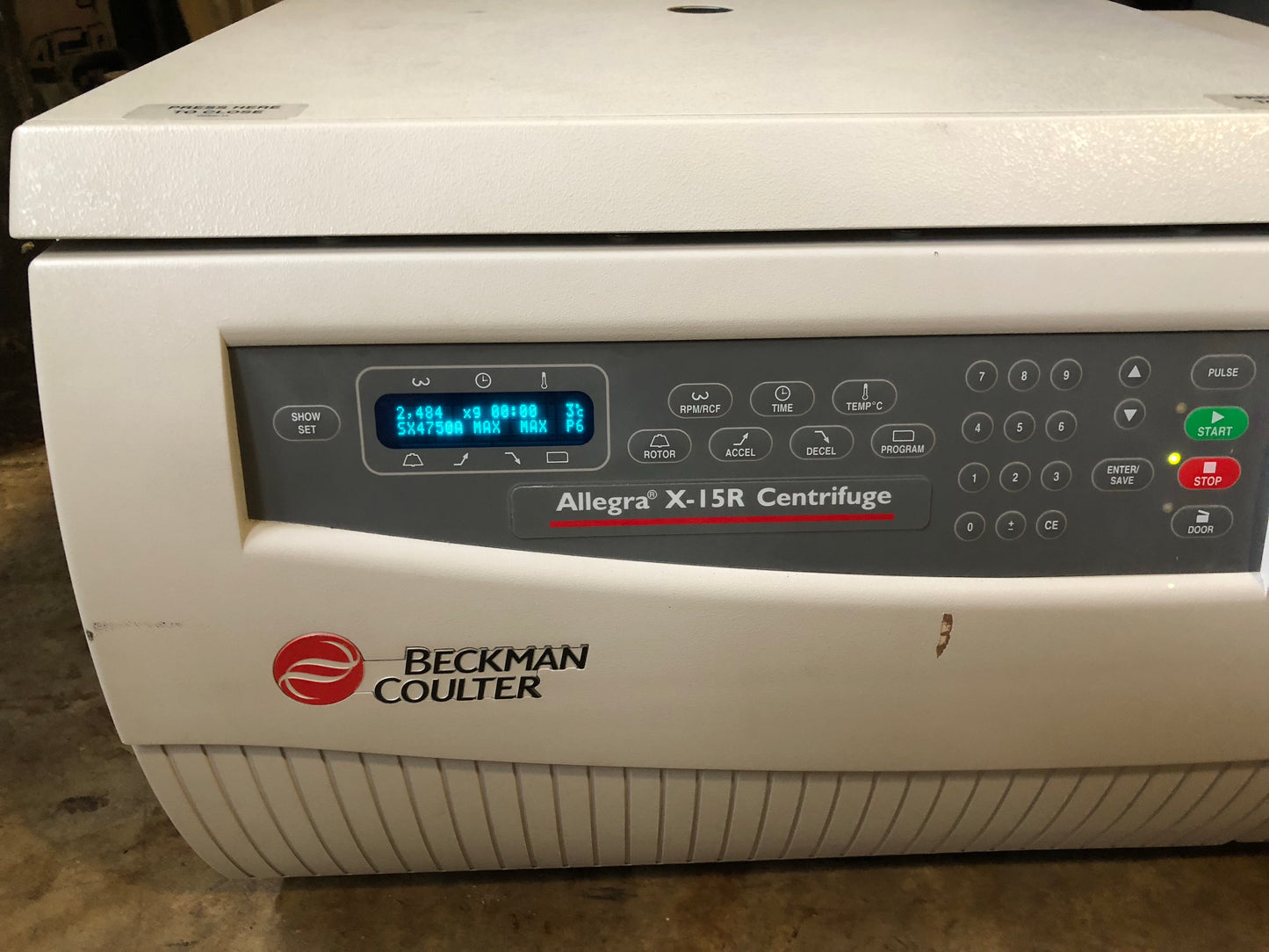 Beckman Coulter Allegra X-15R Refrigerated Centrifuge with rotor and backet