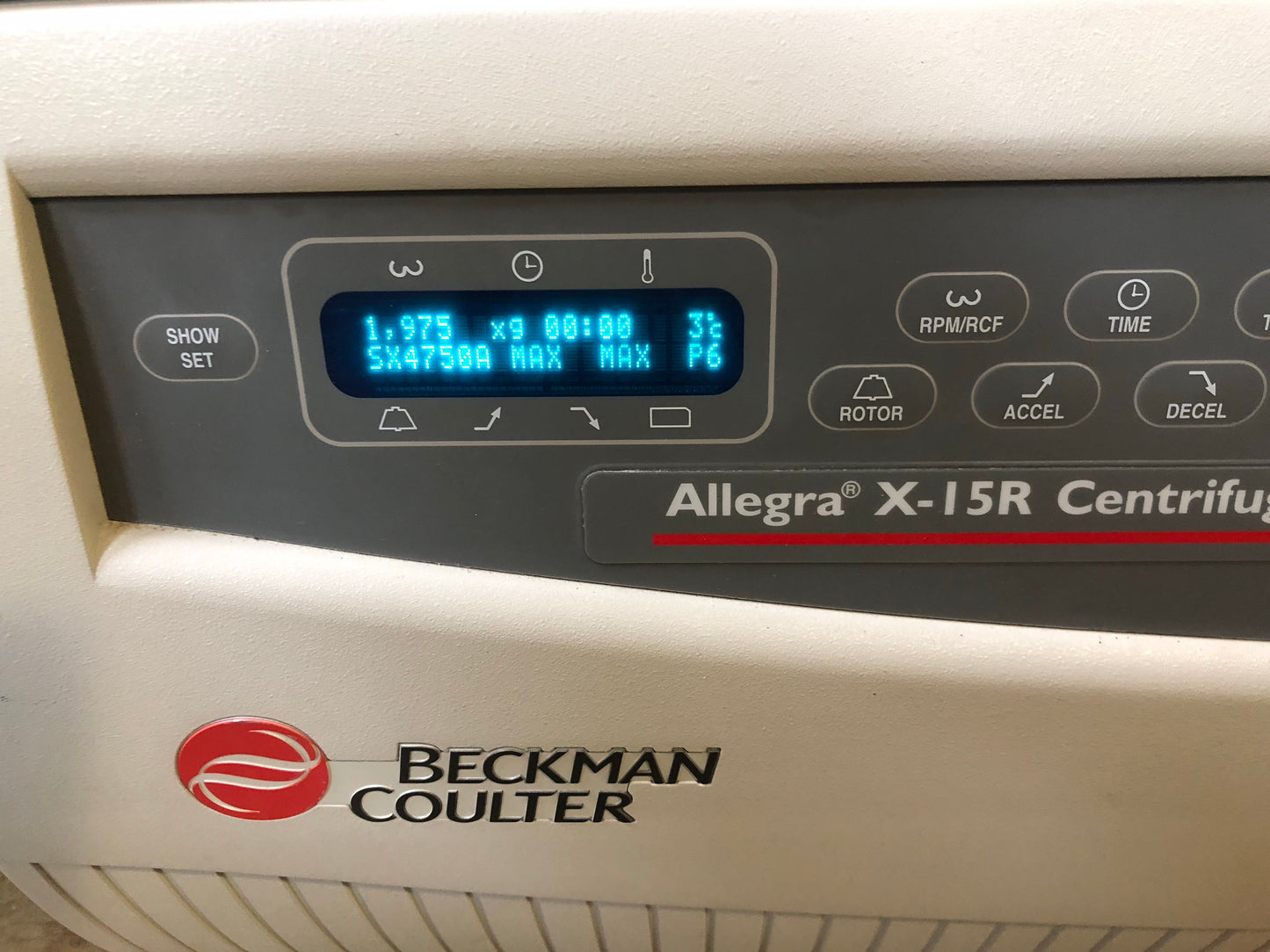 Beckman Coulter Allegra X-15R Refrigerated Centrifuge with rotor and backet