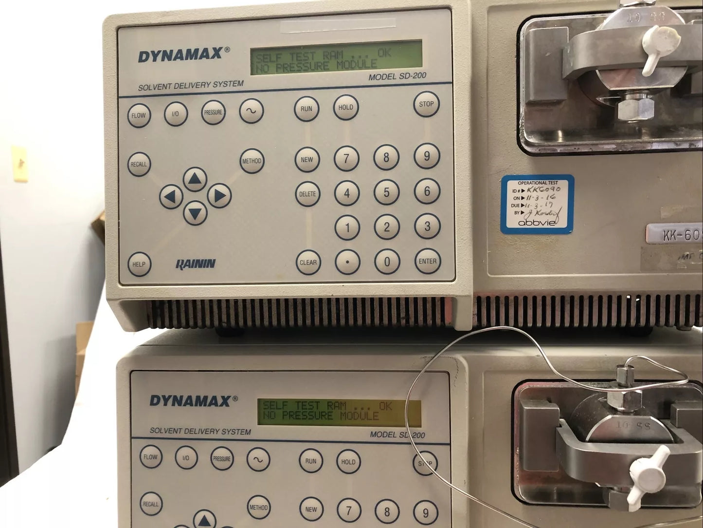 set of 2 Varian Dynamax SD-200 HPLC Pump Rainin Solvent Delivery System Video