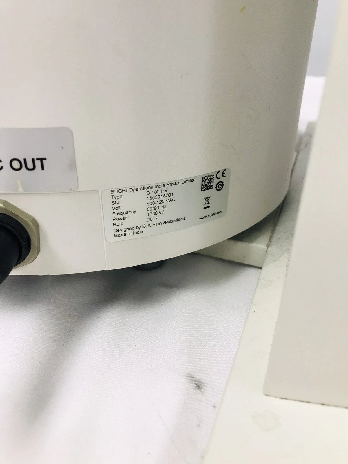 Buchi Rotavapor R-100 Rotary Evaporator With B-100 HB Heating Bath