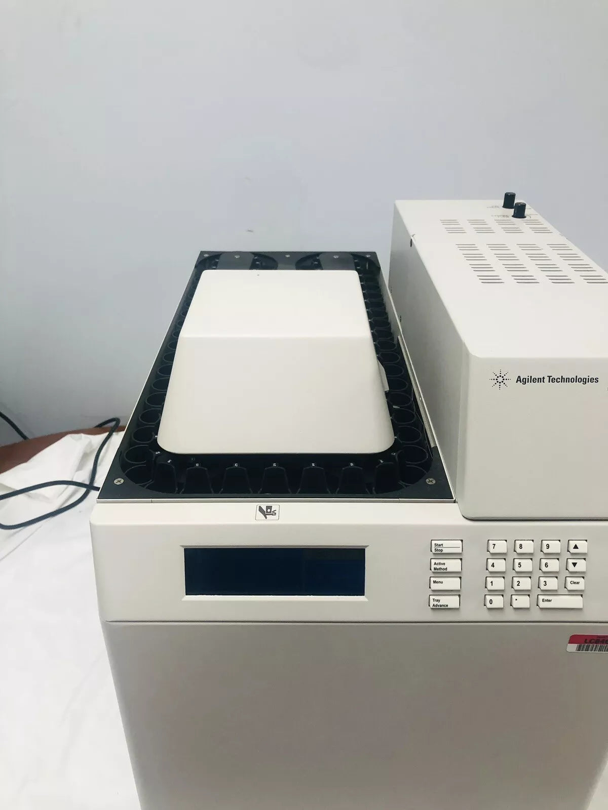 Agilent G1888 Network Headspace Sampler G1888A Power Up Tested Video