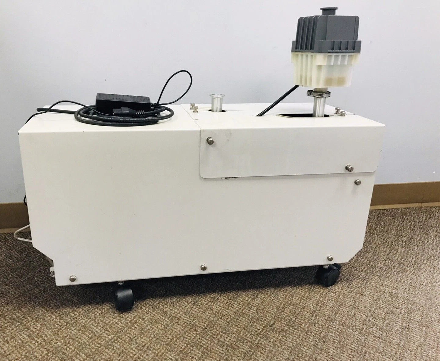 Edwards 30 E2M30 Dual Stage Vacuum Pump w/ Agilent G3199B Quiet Cover II + EMF20