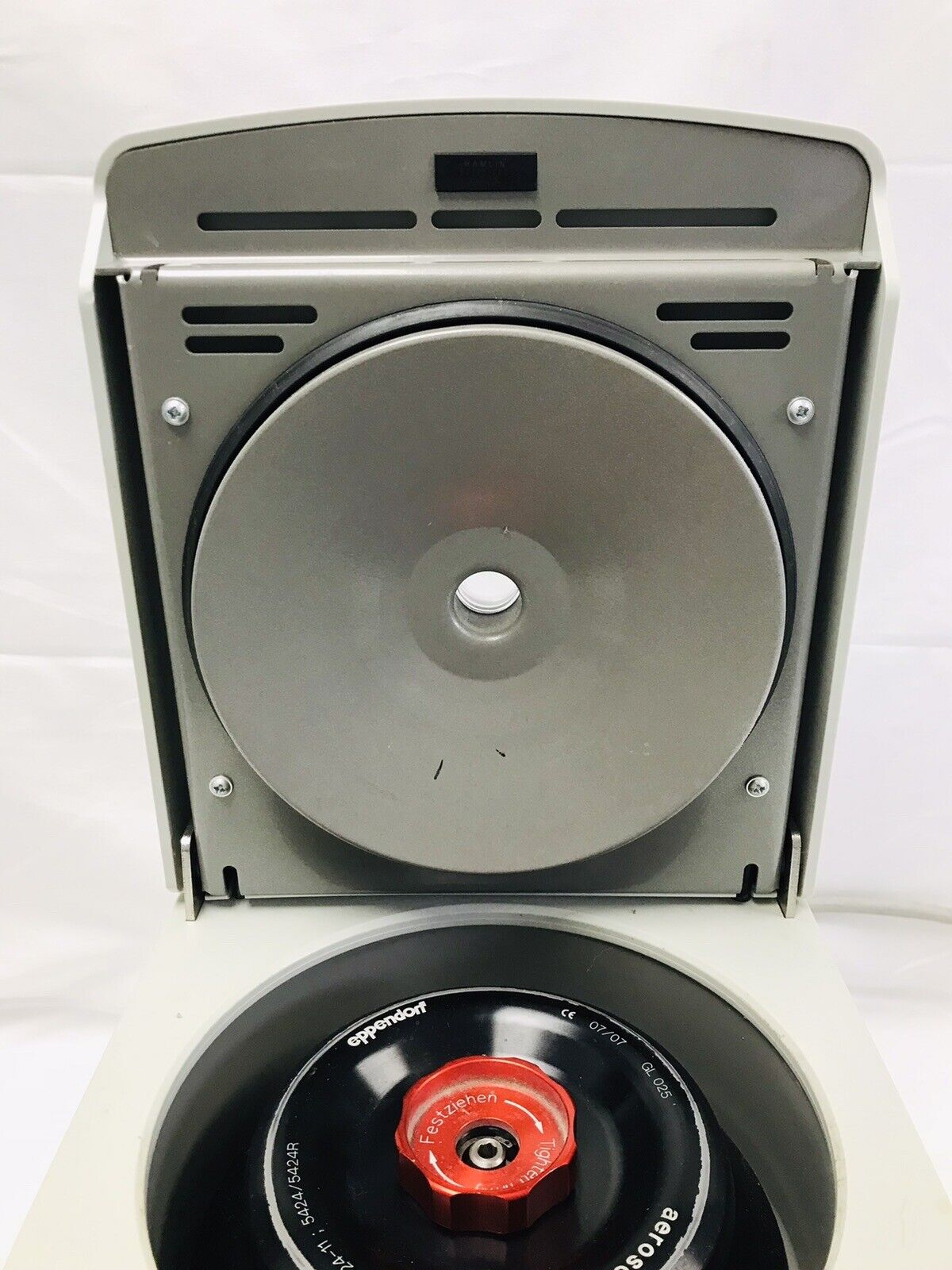 Eppendorf 5424 Digital Centrifuge Microfuge For Parts