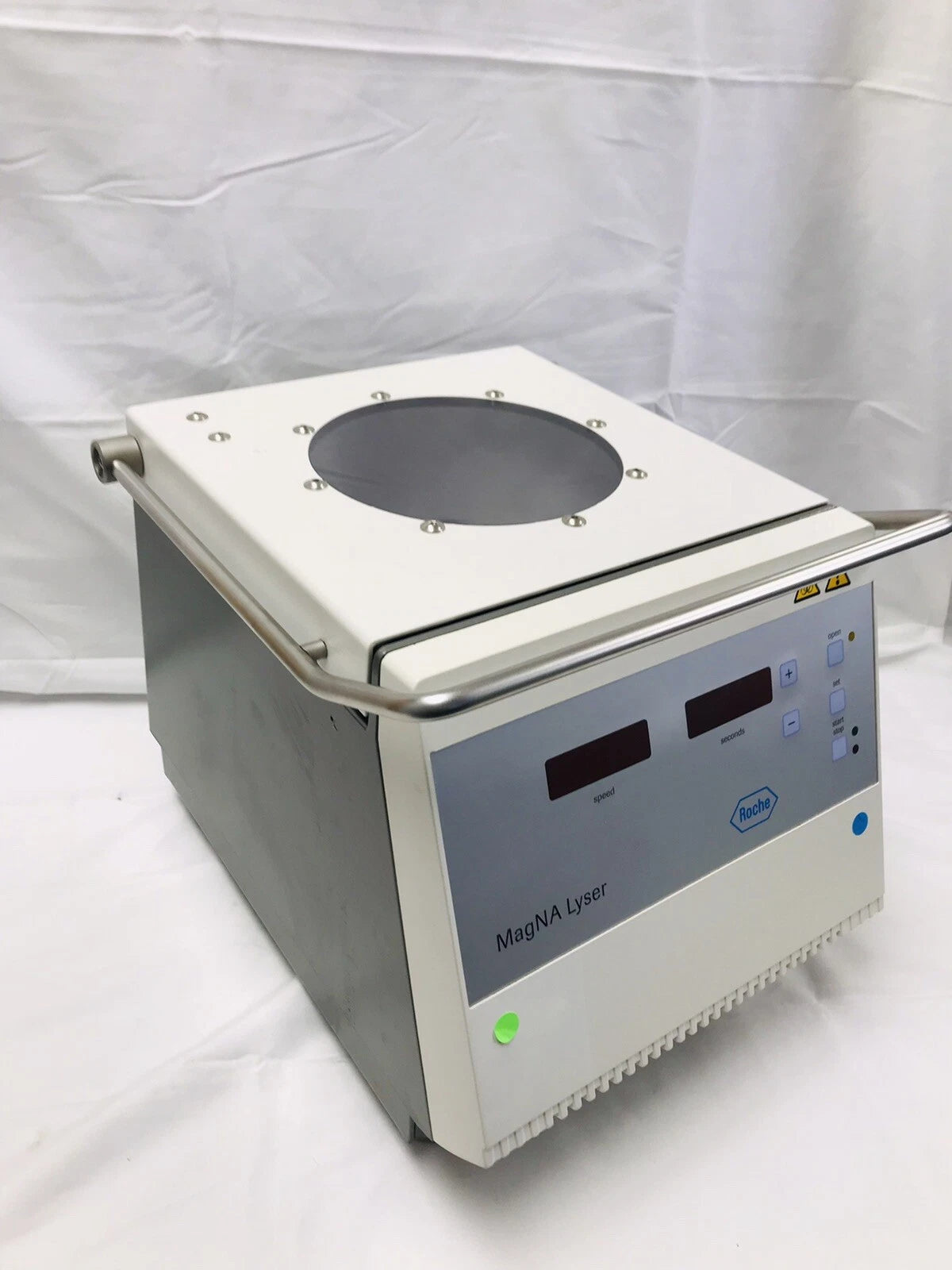 Roche MagNA Lyser Benchtop Homogenizer