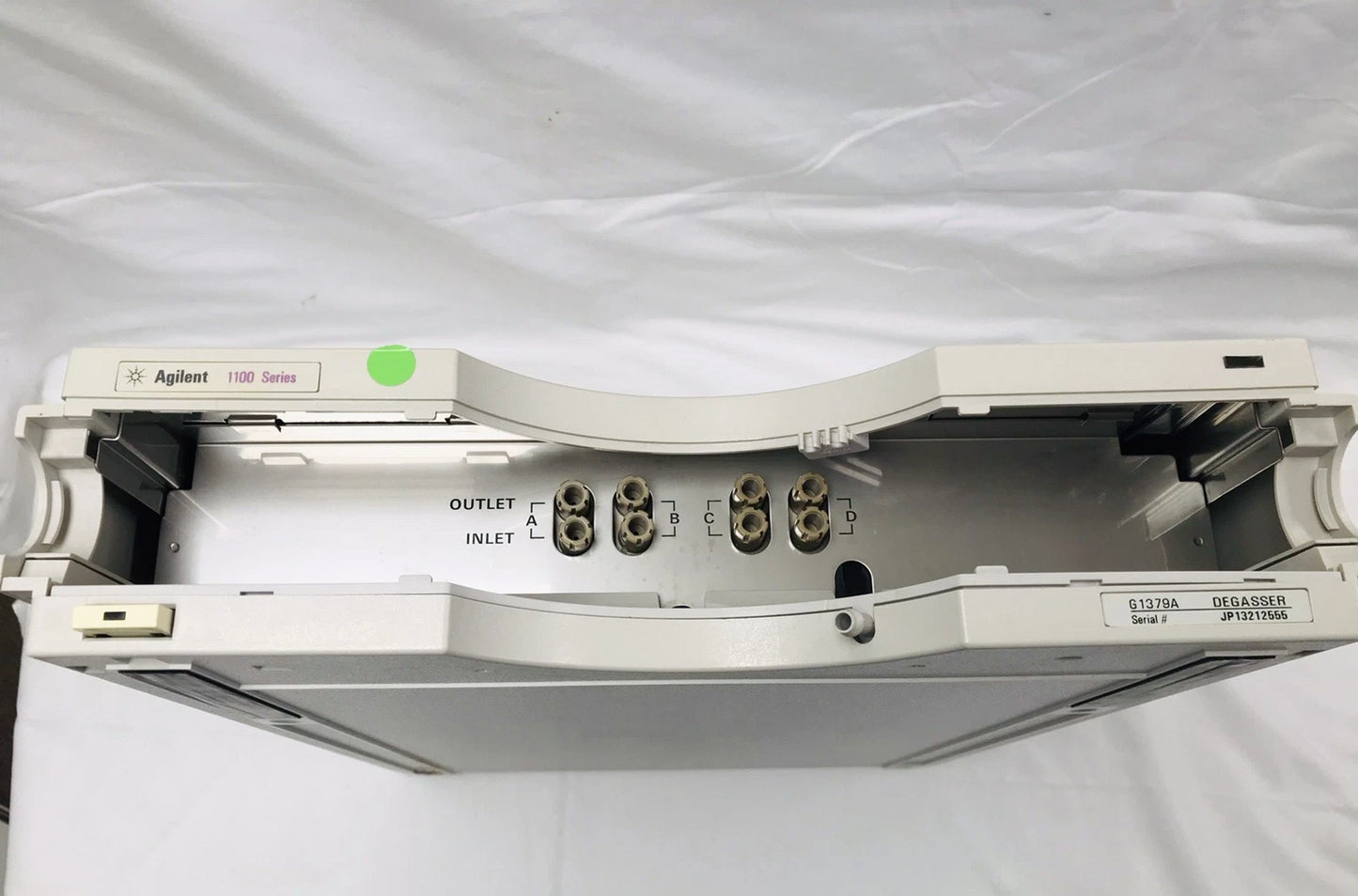 Agilent G1379A 1100 Series HPLC 4-CH HPLC Vacuum Micro Degasser