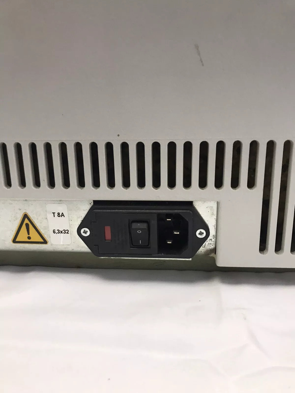 Eppendorf 5417C Centrifuge NO POWER No rotor for parts or repair
