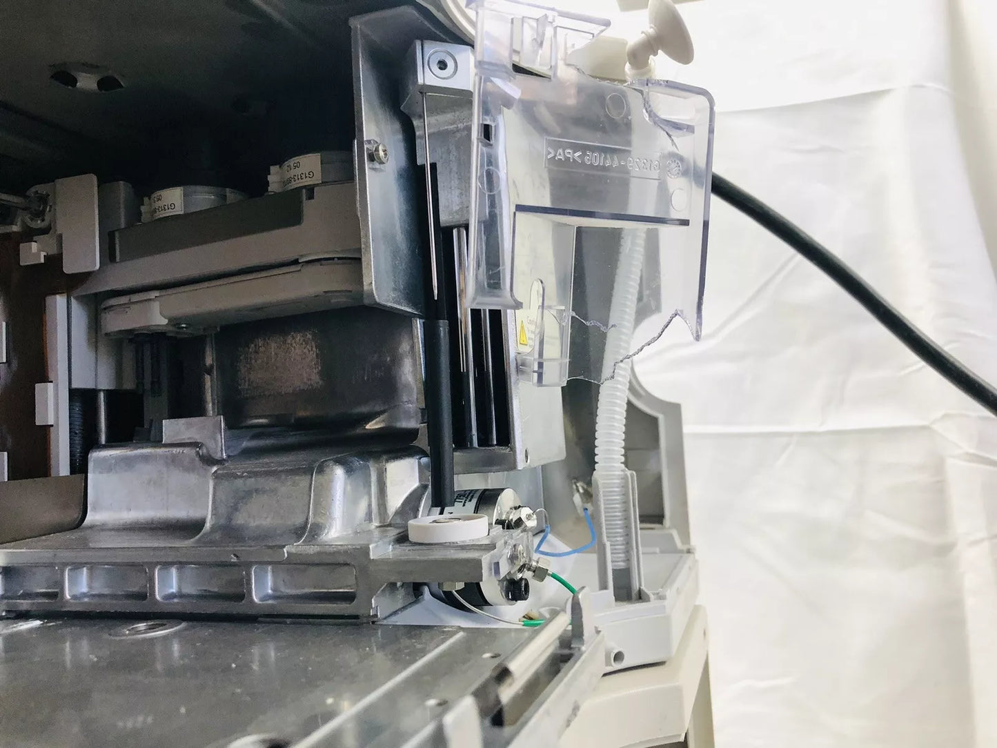 2x Agilent HP Series 1100 HP G1313A ALS Autosampler Power UP (For Parts) VIDEO