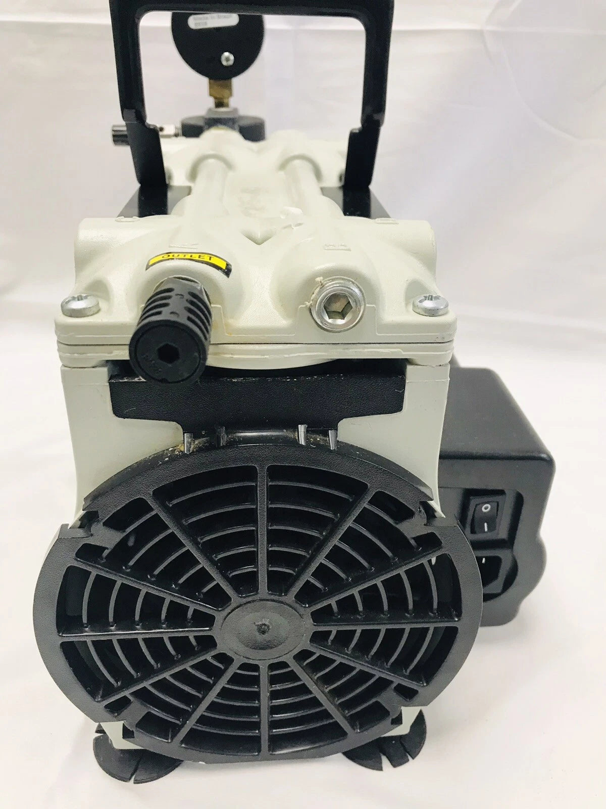 Welch 2561B-50 Piston Vacuum Pump 0.333 hp 1 Phase 115V AC Tested Working