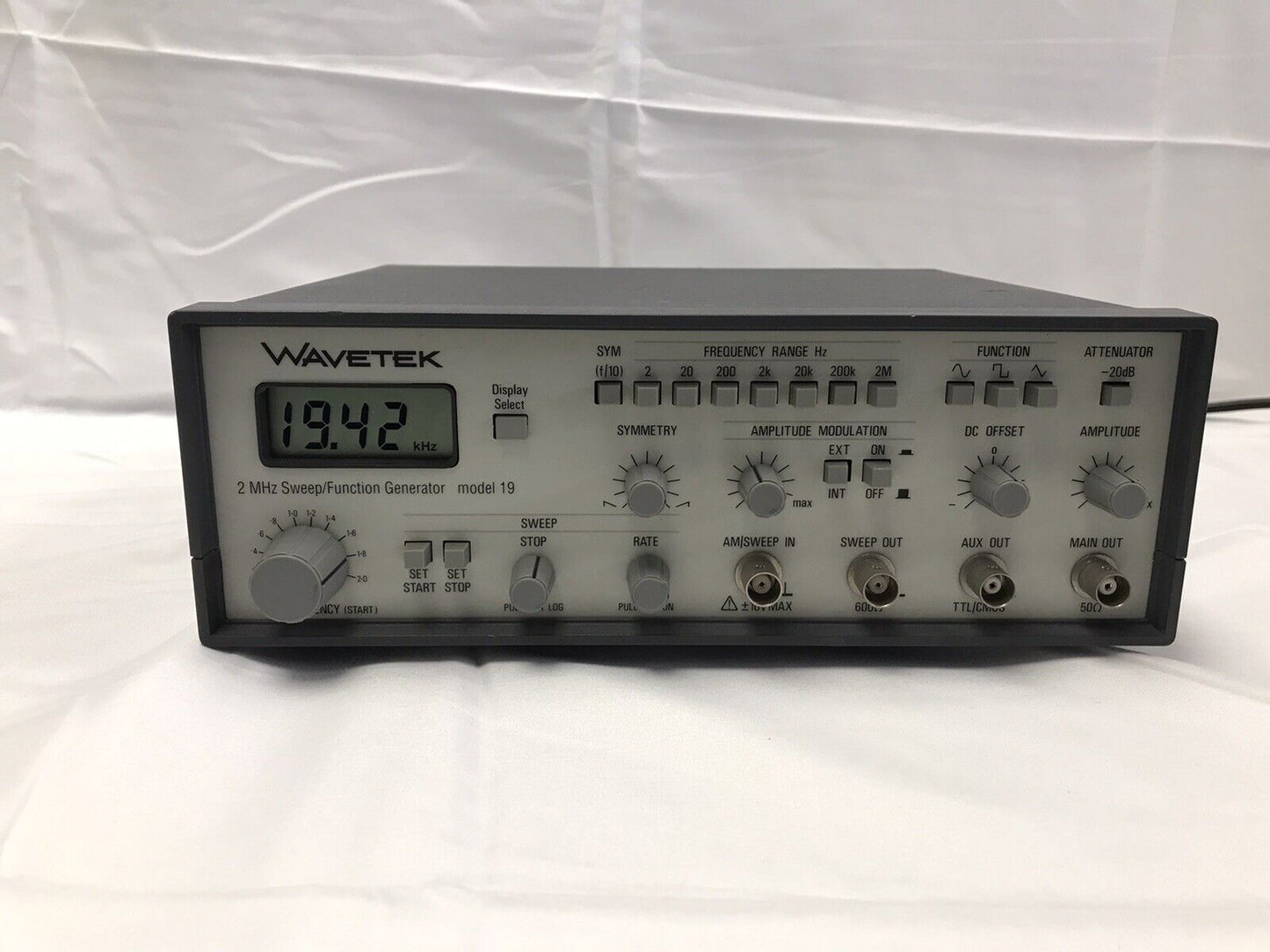 Wavetek Model 19 2 MHz Sweep Function Generator (Only) With Power Cord