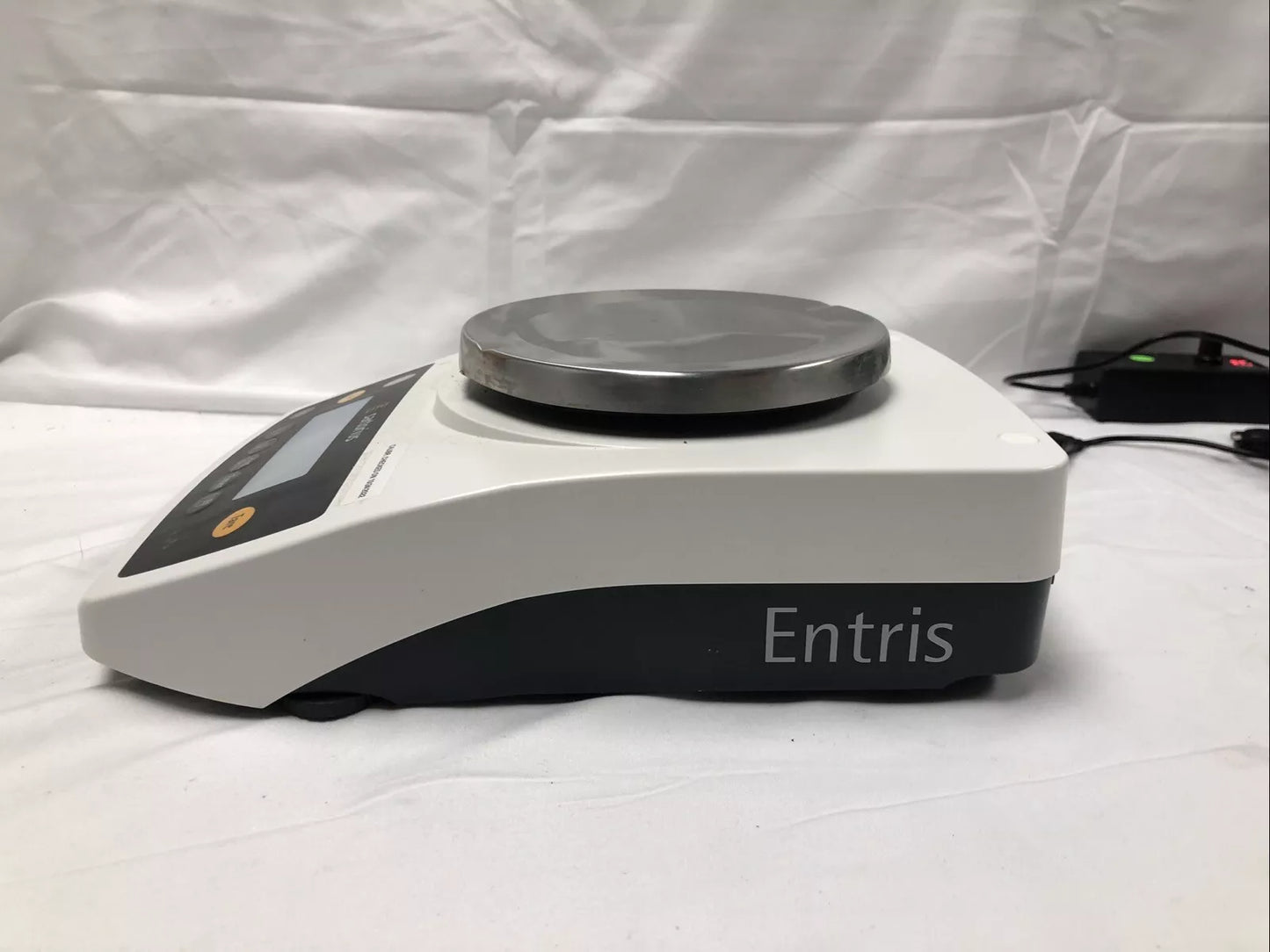 Sartorius Entris 822-1S Precision Balance 820x 0.01g tested working