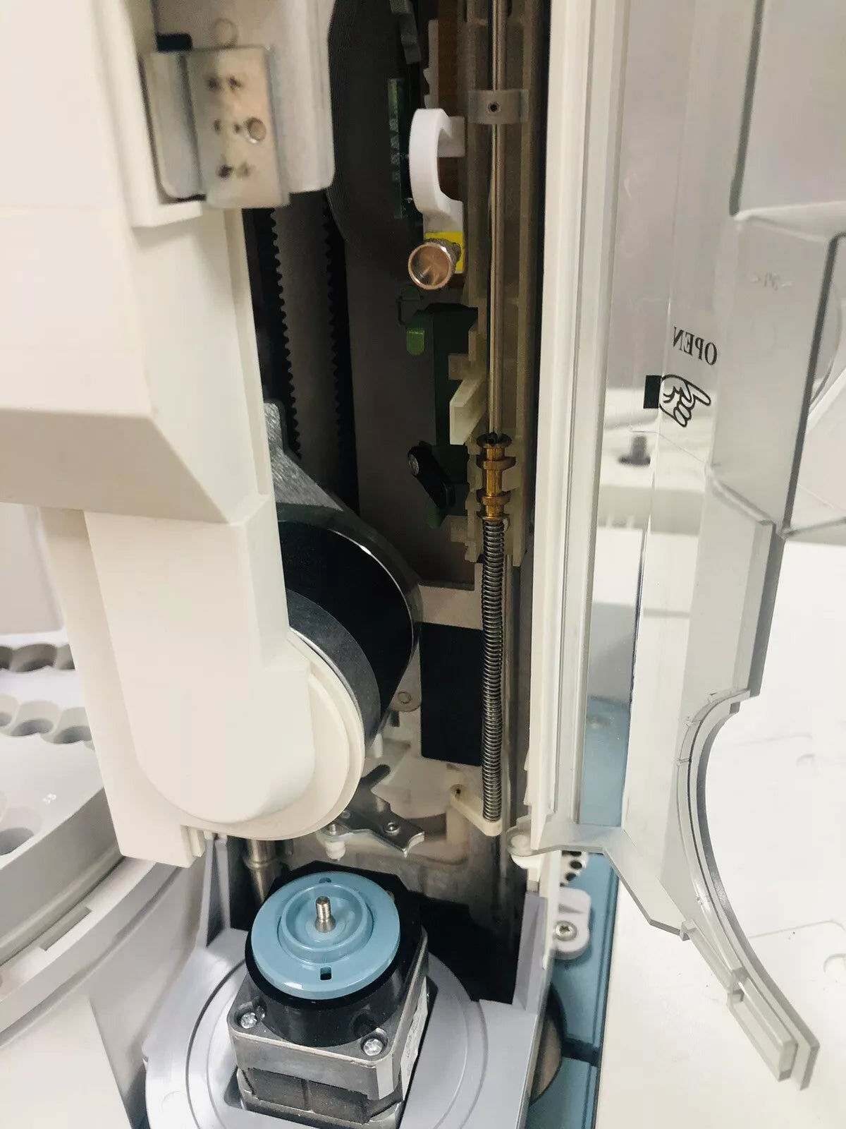Agilent 7683B G2913A ALS Autosampler Injector for 6890 GC No Carousel