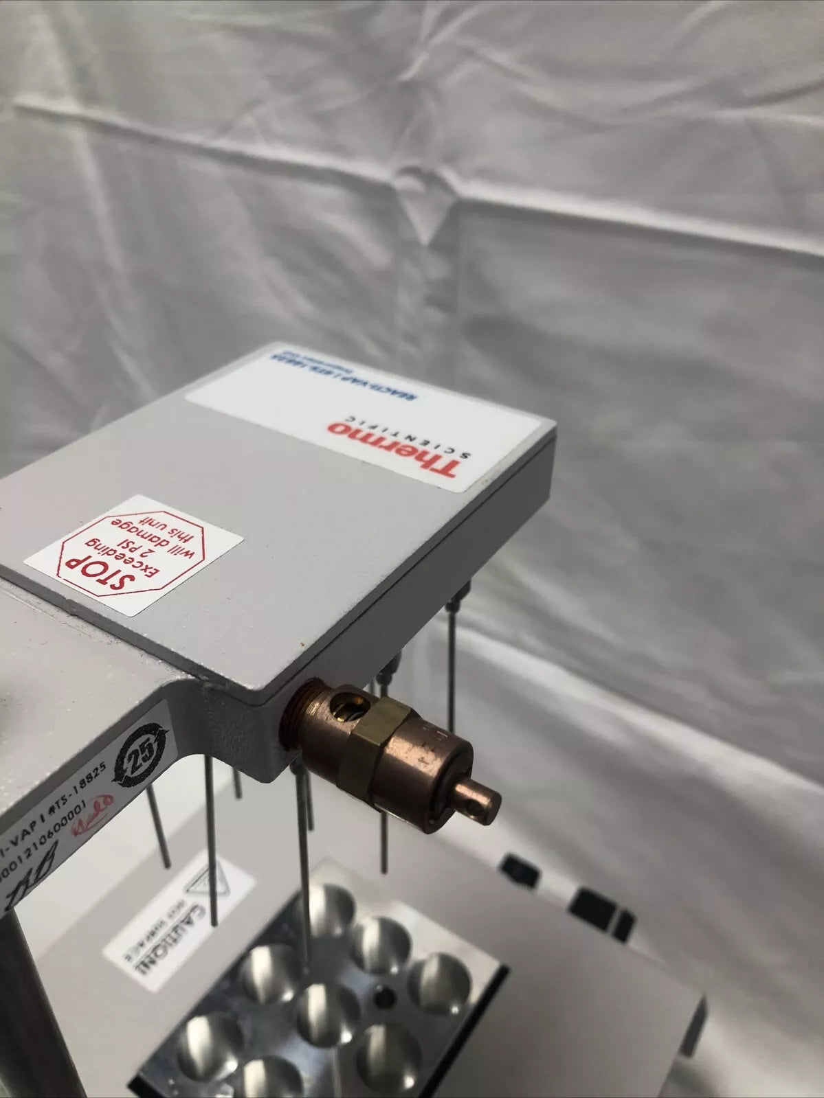 Thermo Scientific Reacti-Therm I #TS-18822 W/ Reacti-Vap I TC-18825 Tube Block