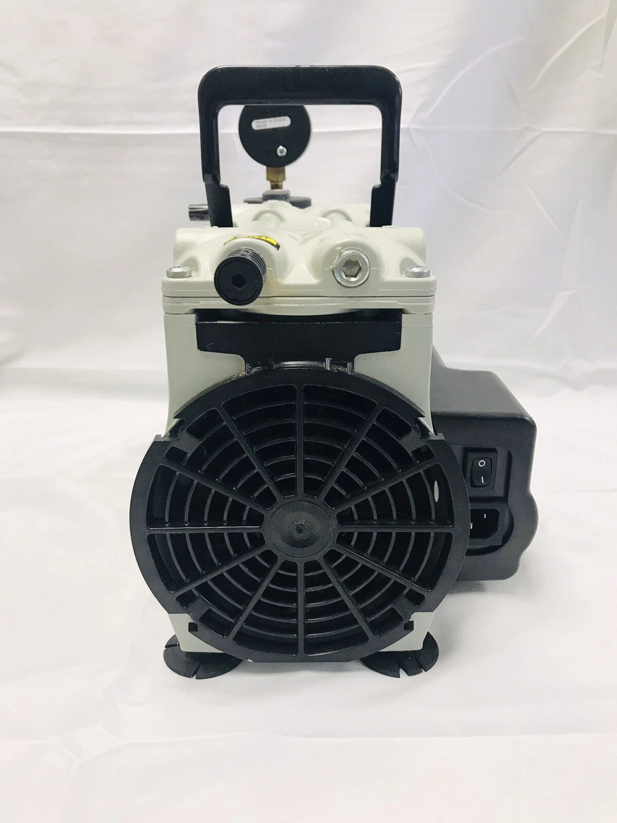 Welch 2561B-50 Piston Vacuum Pump 0.333 hp 1 Phase 115V AC Tested Working