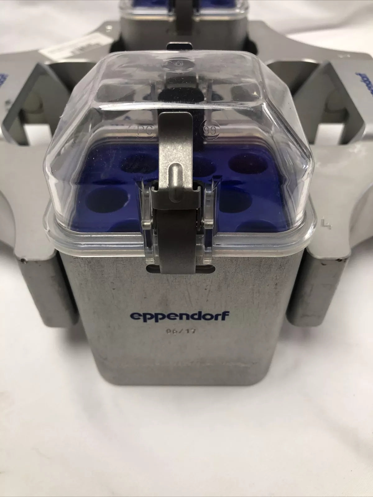 Eppendorf 5810R Centrifuge 5810 R Refrigerated with Rotor & Buckets Video 120v