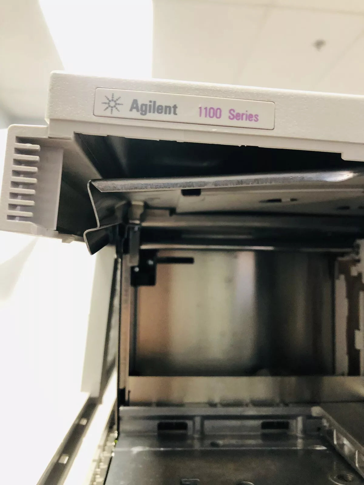 2x Agilent HP Series 1100 HP G1313A ALS Autosampler Power UP (For Parts) VIDEO