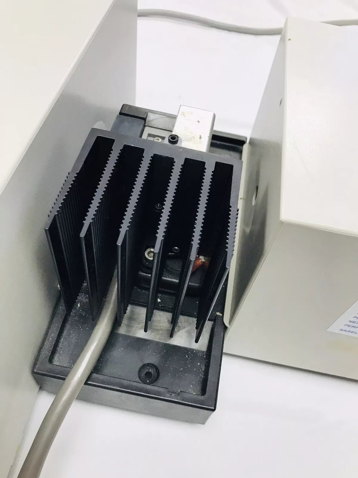 Agilent 8453 Uv-Visable Spectrophotometer with Peltier Cell Holder G1103A Tested