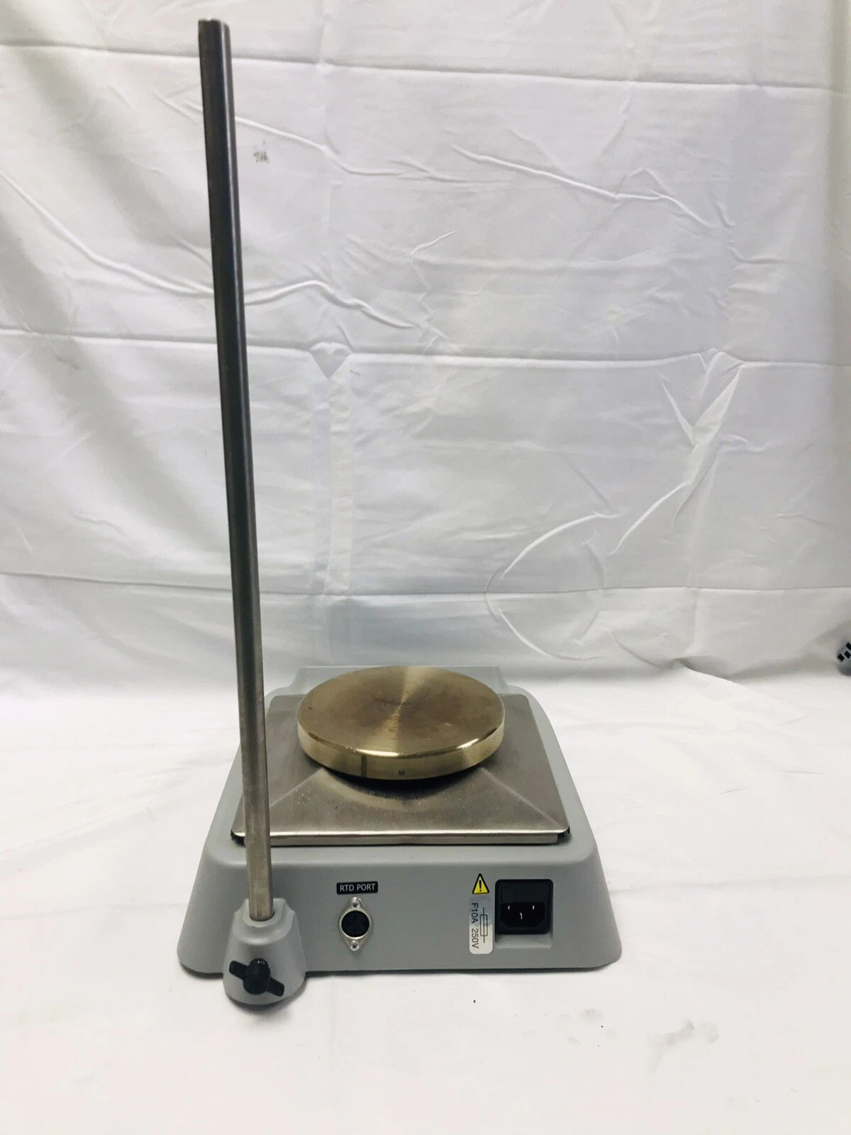 VWR Hotplate & Magnetic Stirrer 89171-864 Professional Round Top Tested Working