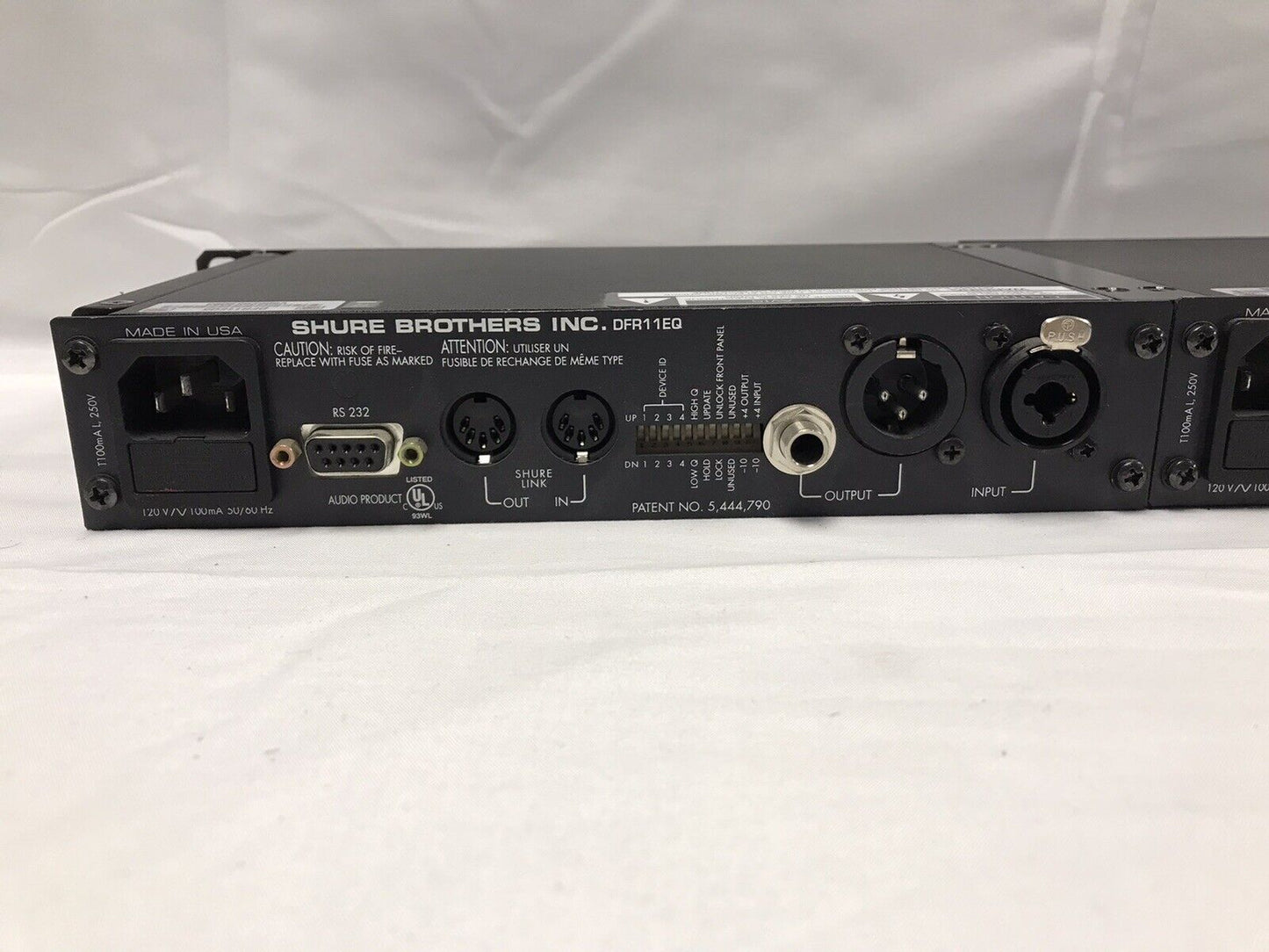 Shure DFR11EQ Digital EQ + Feedback Reducer & UA507 Dual Rack Mount