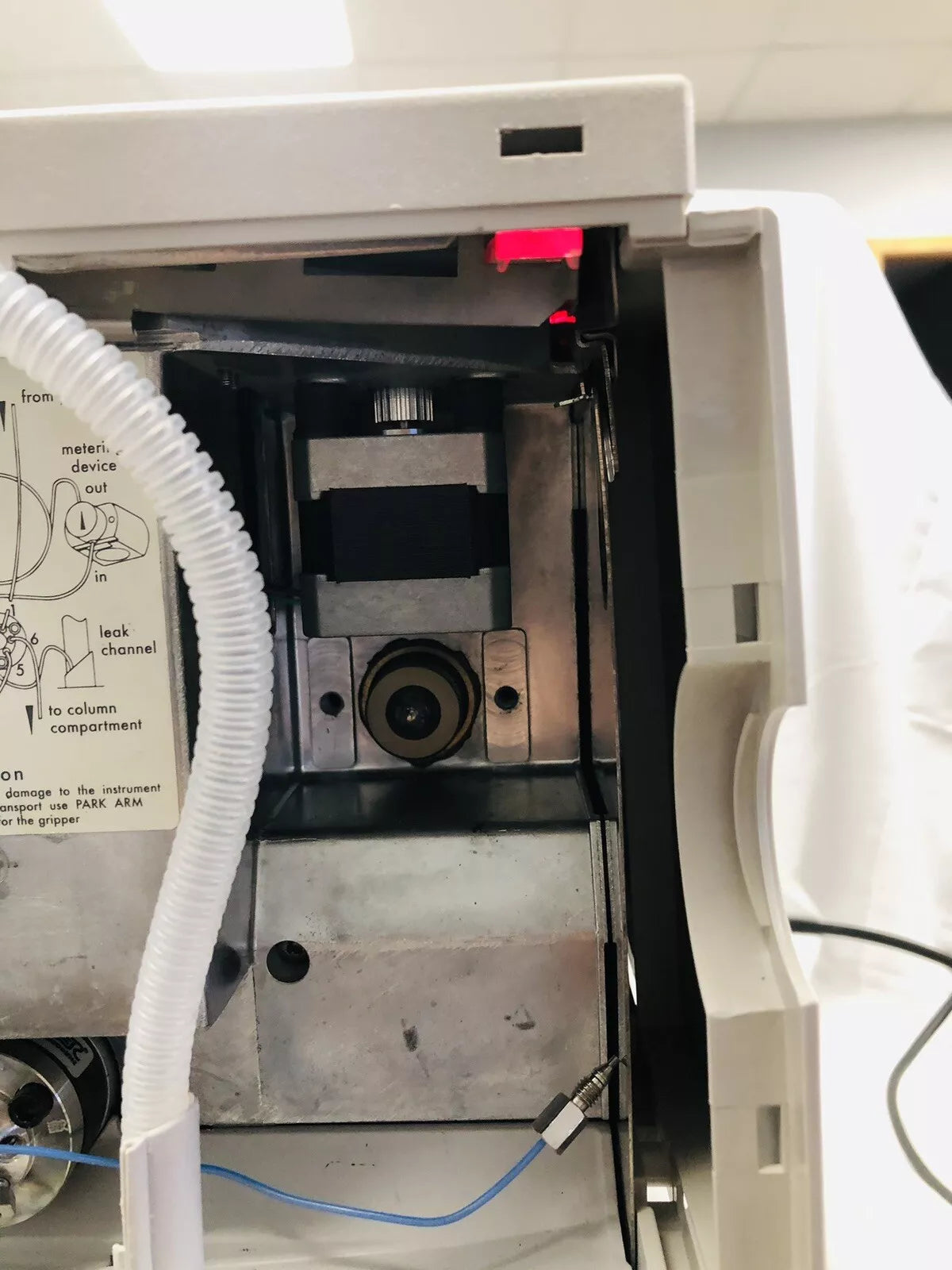 2x Agilent HP Series 1100 HP G1313A ALS Autosampler Power UP (For Parts) VIDEO