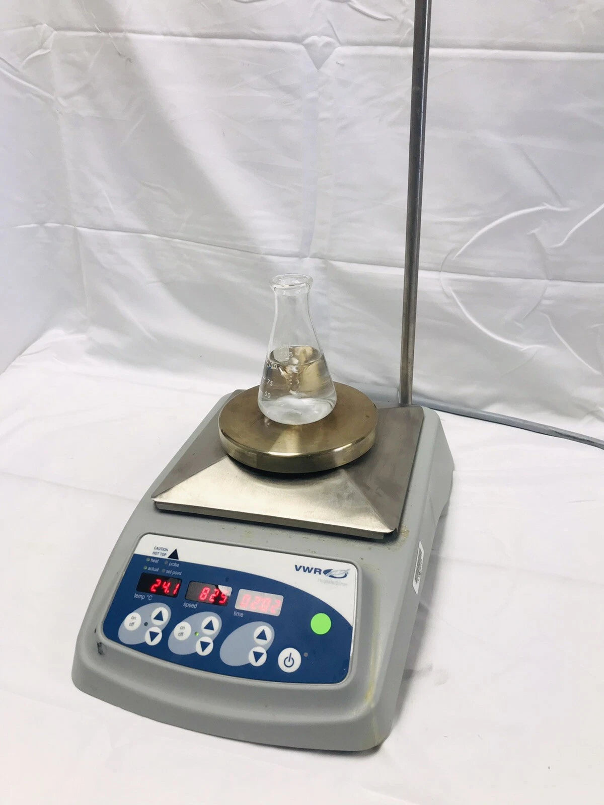 VWR Hotplate & Magnetic Stirrer 89171-864 Professional Round Top Tested Working