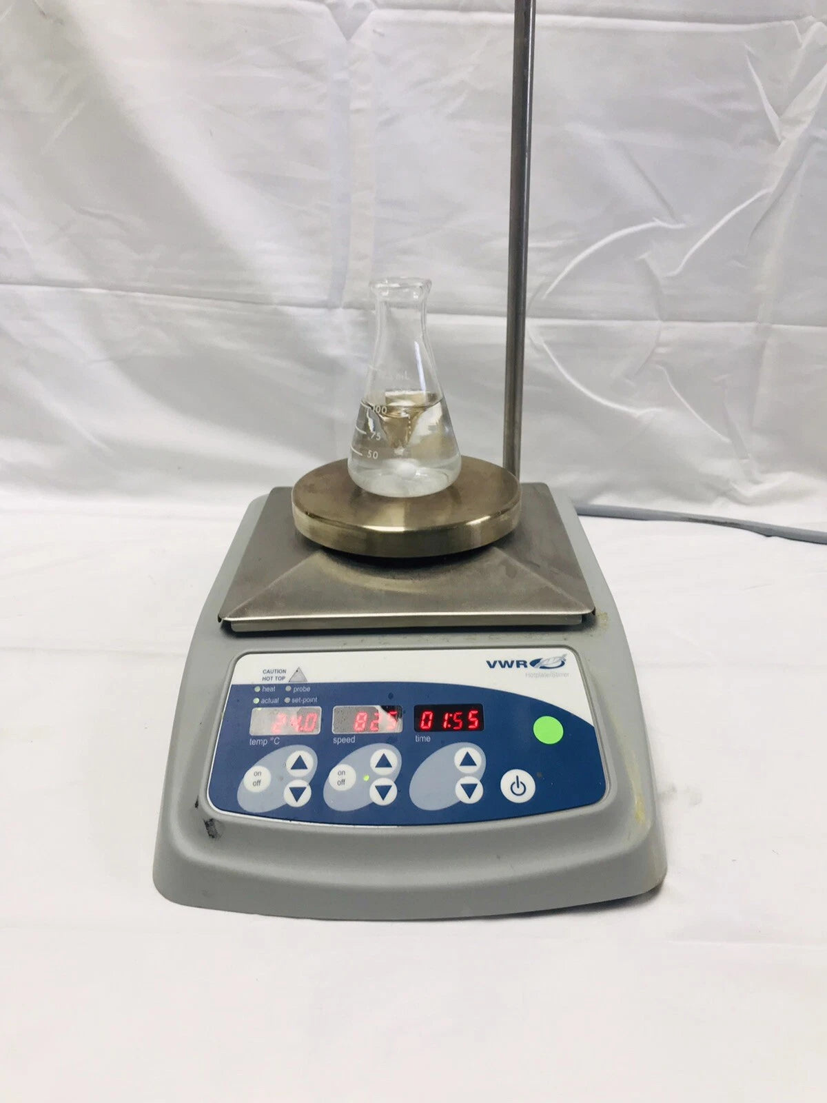 VWR Hotplate & Magnetic Stirrer 89171-864 Professional Round Top Tested Working