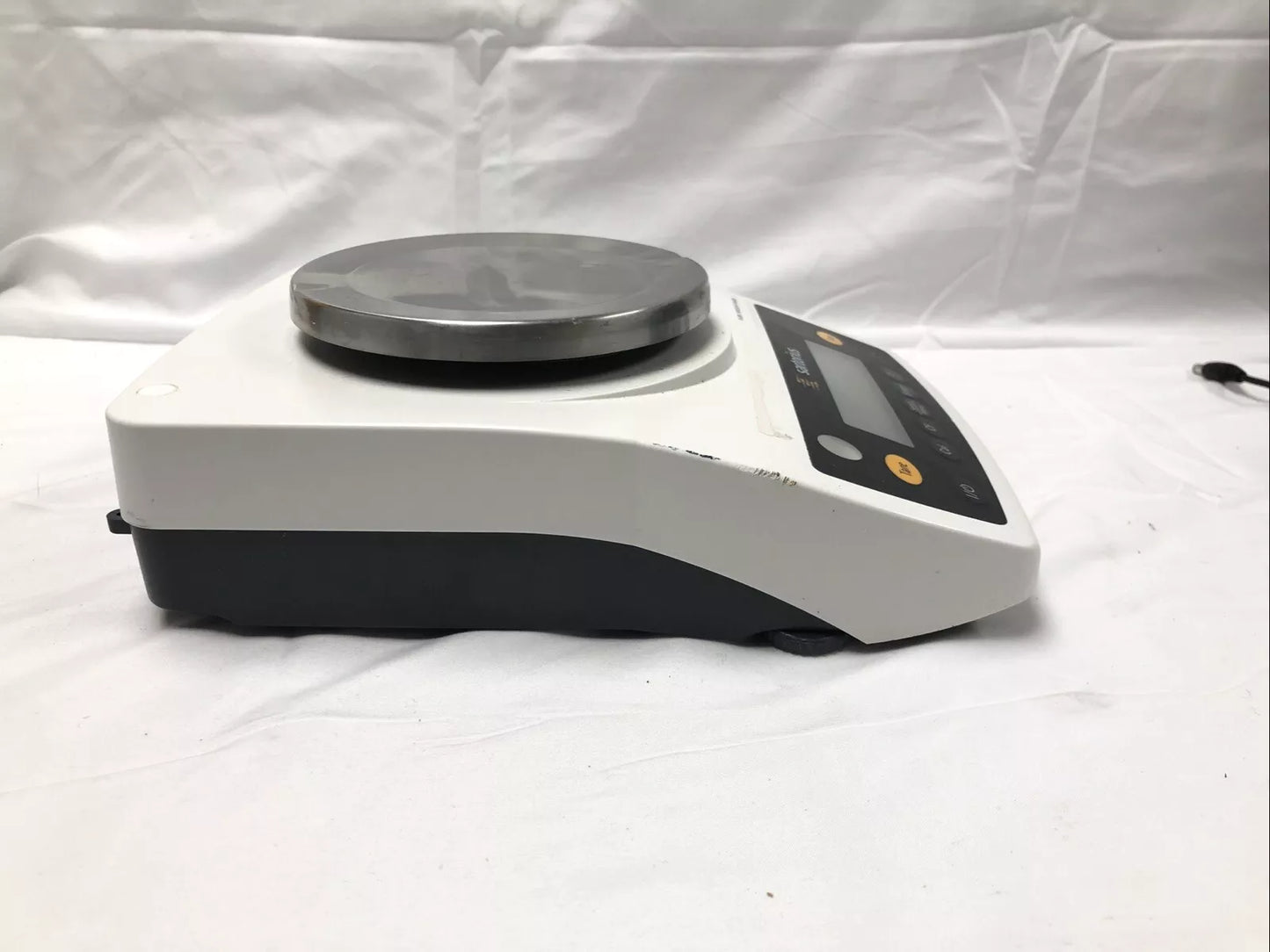 Sartorius Entris 822-1S Precision Balance 820x 0.01g tested working