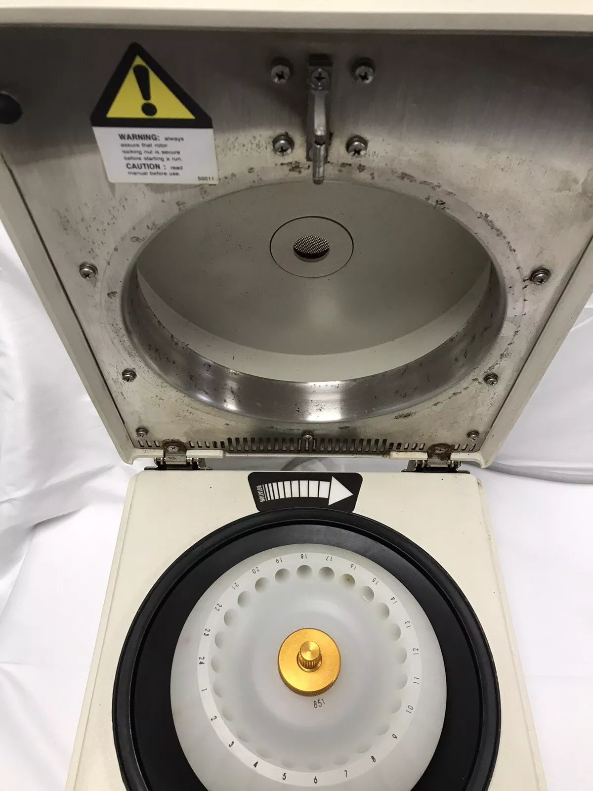 IEC Micro Centrifuge Model Micromax With 24 X 1.5/2.0ml Rotor Model 851