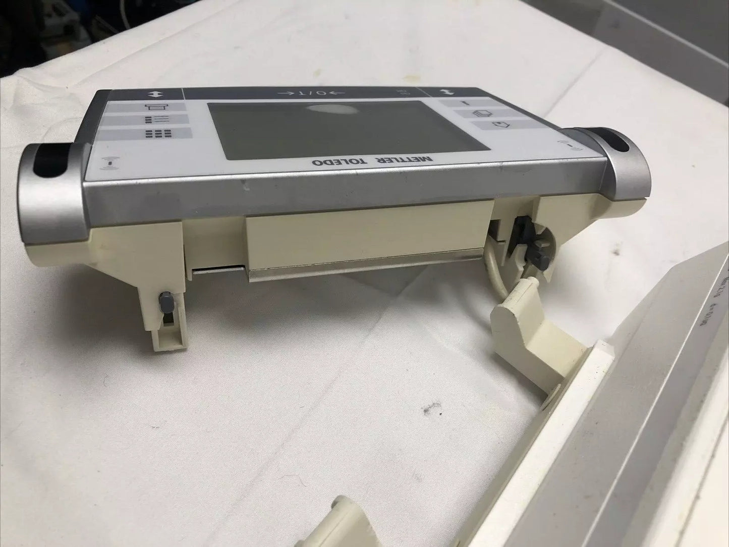 Mettler Toledo UMX2 Ultra Microbalance 2.1000000g tested