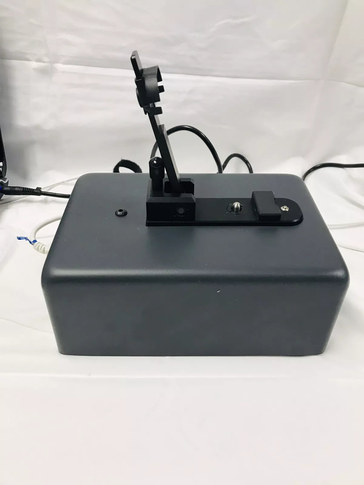 Thermo Scientific NanoDrop 3300 Fluorescence Fluorospectrometer ND-3300 UV - Vis