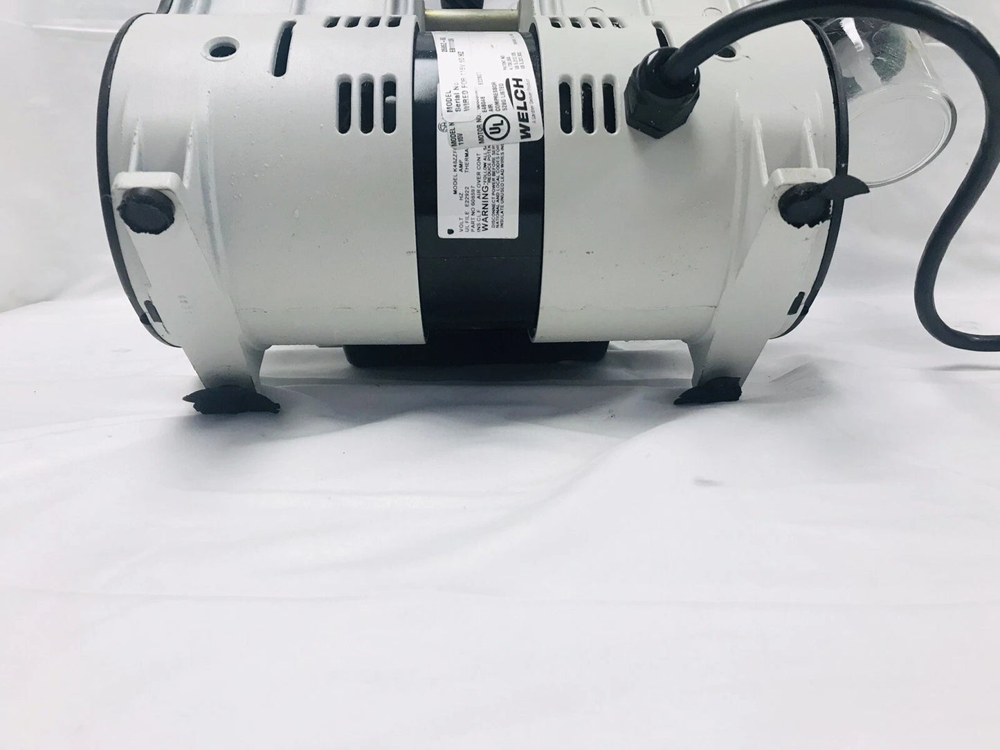 Welch Piston Vacuum Pump 1/3 HP 2585Z-50 57 mm Hg dry oil-less