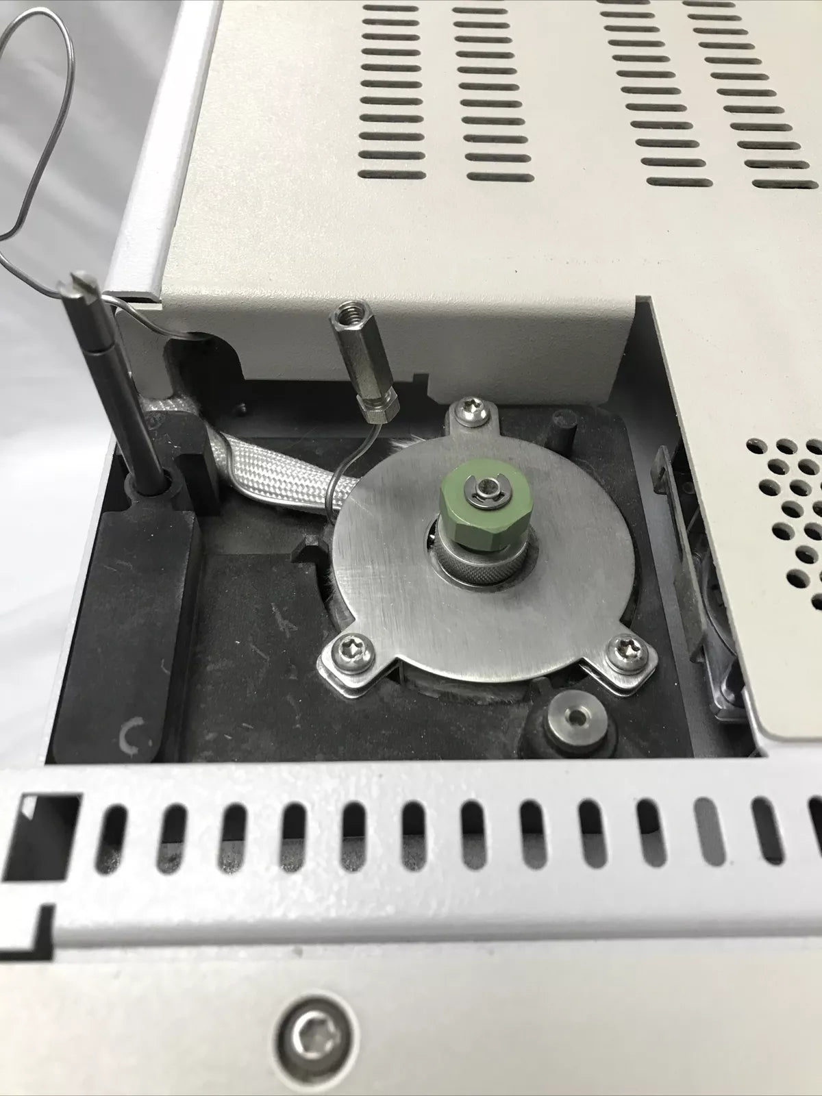Agilent G2630B 6850 Series II Network GC System 6850A Gas Chromatograph