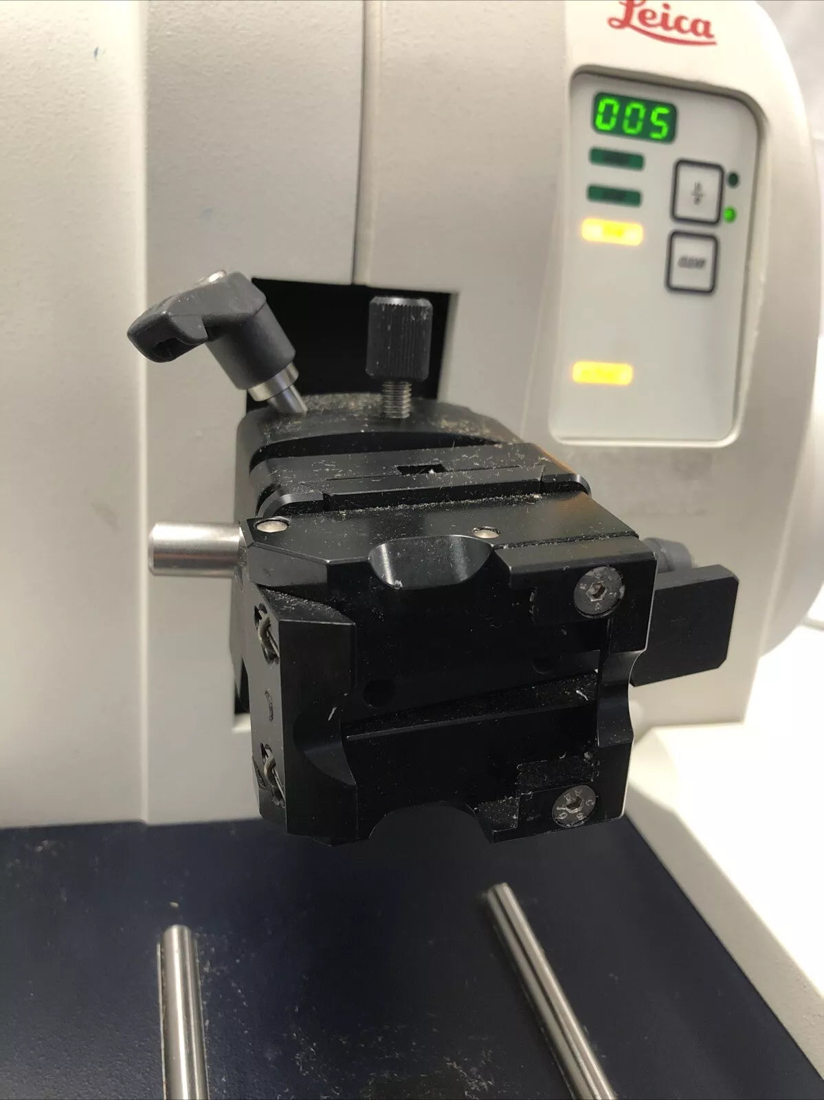Leica RM 2145 Manual Rotary Microtome Tested Working Video