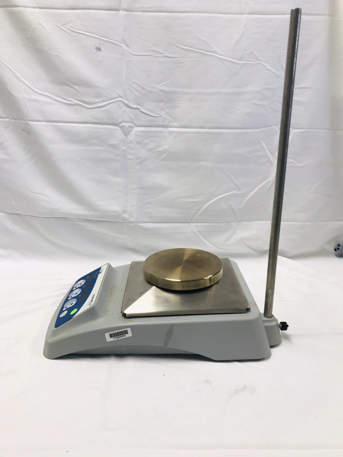 VWR Hotplate & Magnetic Stirrer 89171-864 Professional Round Top Tested Working