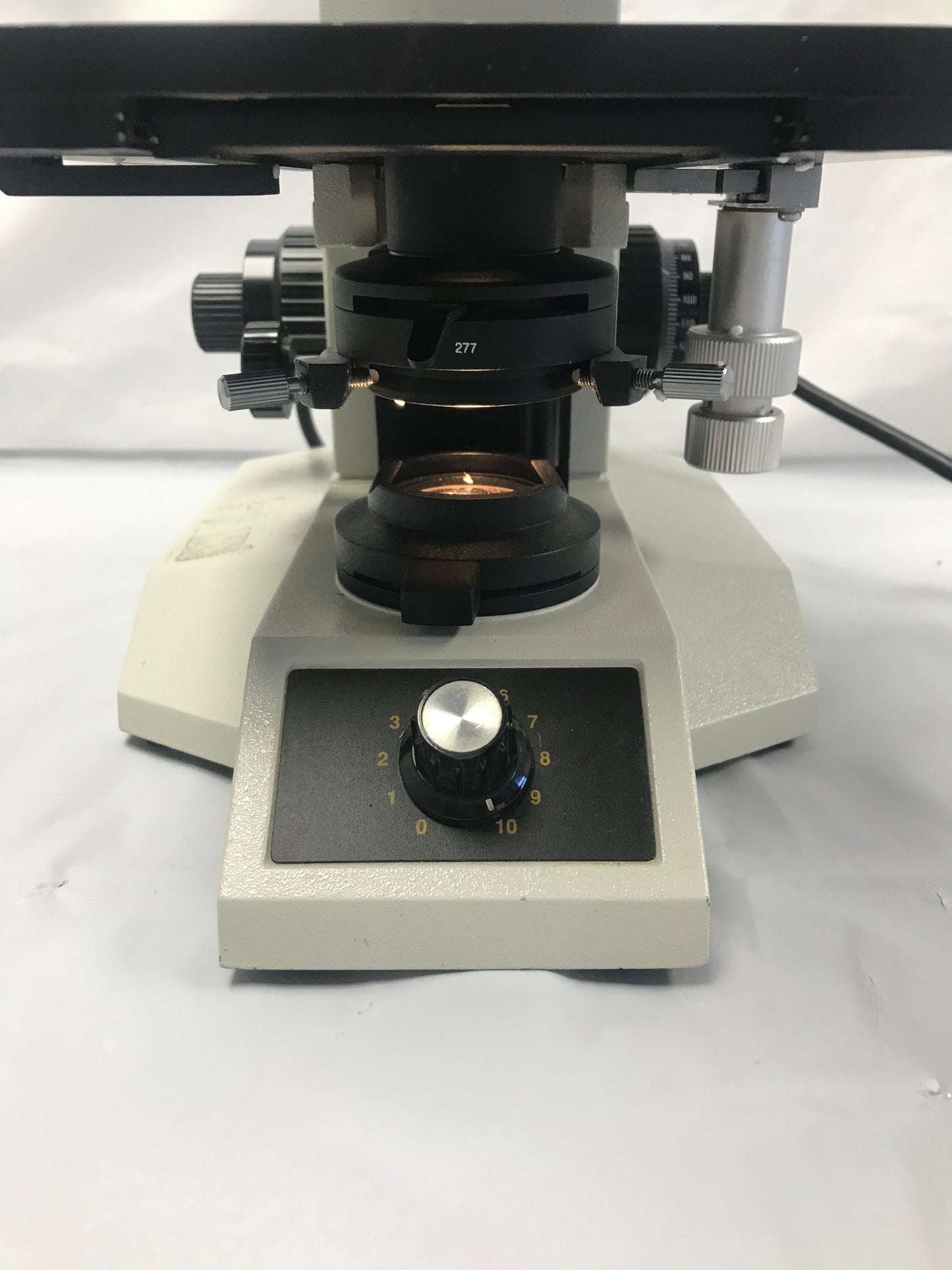 Leica ATC 2000 Illuminated Compound Light Microscope Tested Warranty