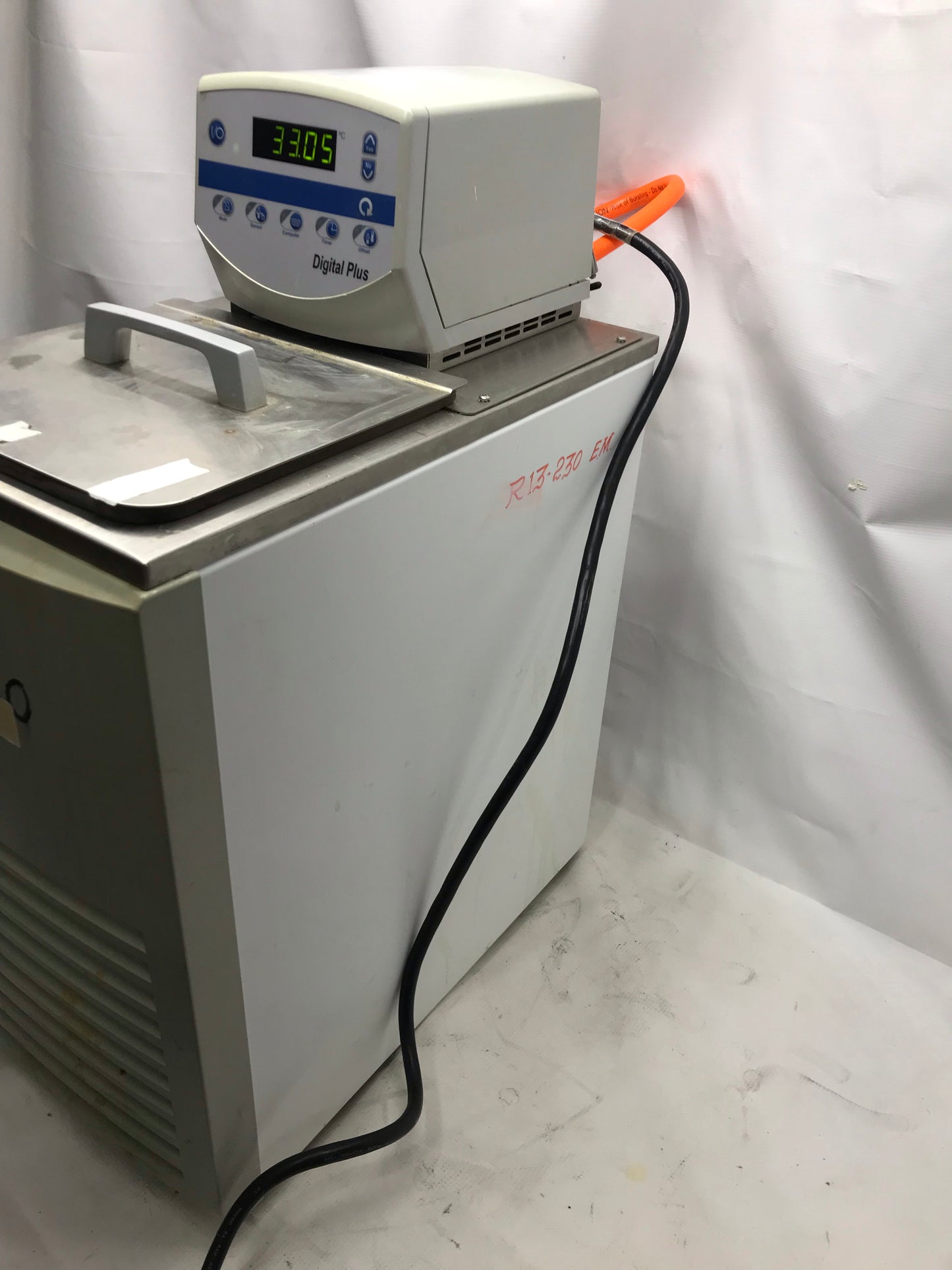 Thermo RTE 740 Circulating Chiller / Heater Digital Plus Head -40 to 200 Celcius