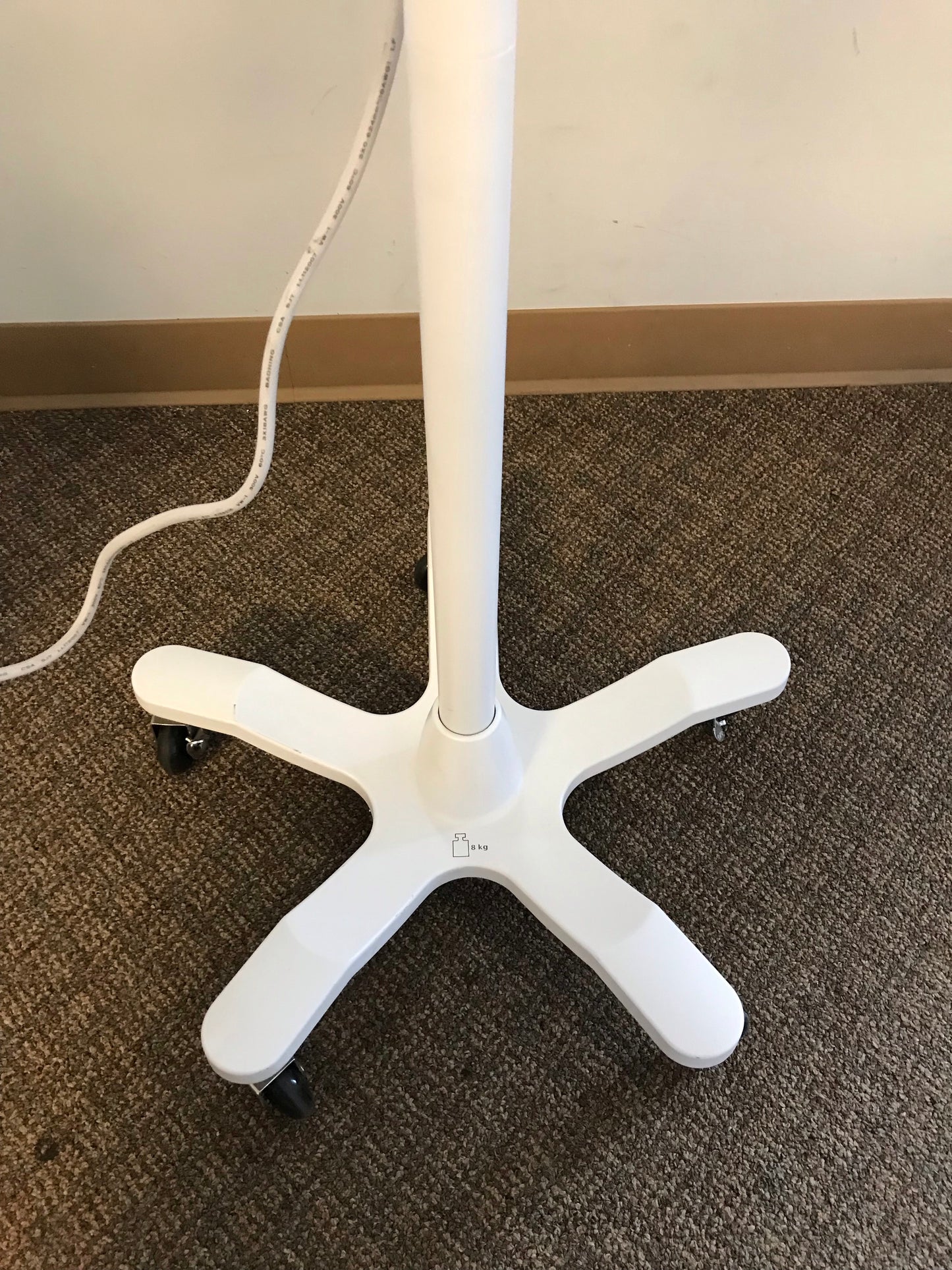Welch Allyn GS Exam Light IV with Rolling Stand and Power Cord w/ Base