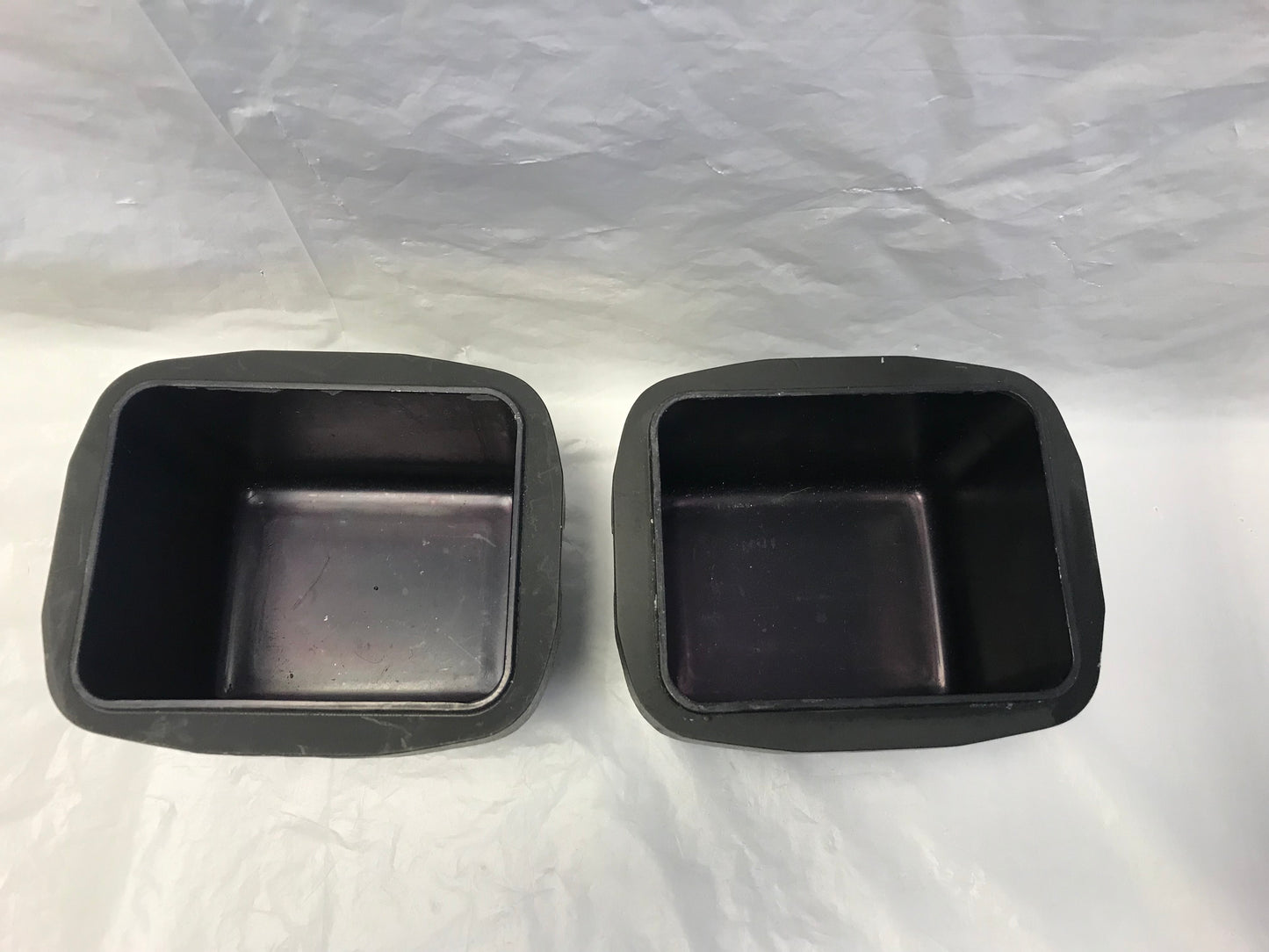 Pair of Dupont Sorvall Centrifuge Swing Rotor Bucket 11053