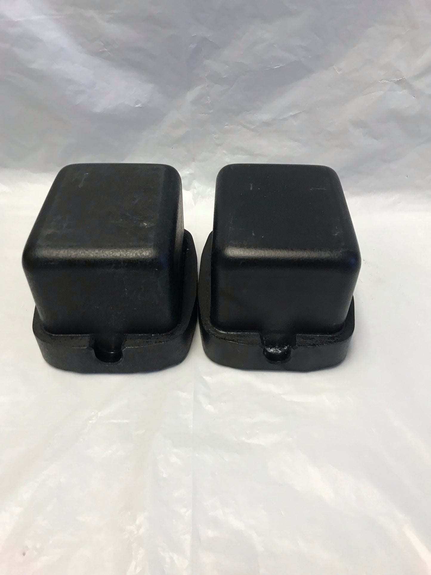 Pair of Dupont Sorvall Centrifuge Swing Rotor Bucket 11053