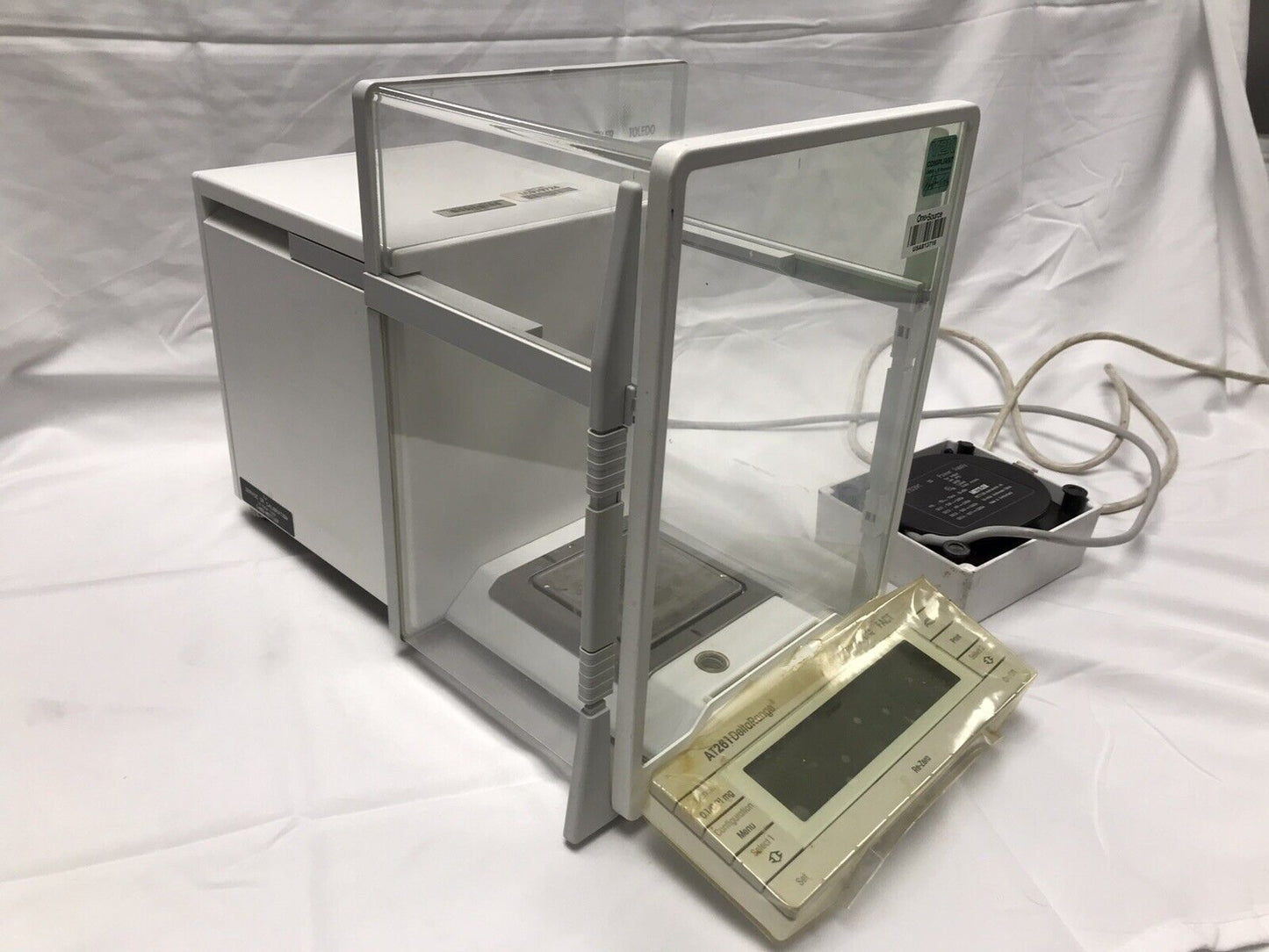 Mettler AT261 AT 261 digital scale balance analytical delta range 0.1mg Video warranty