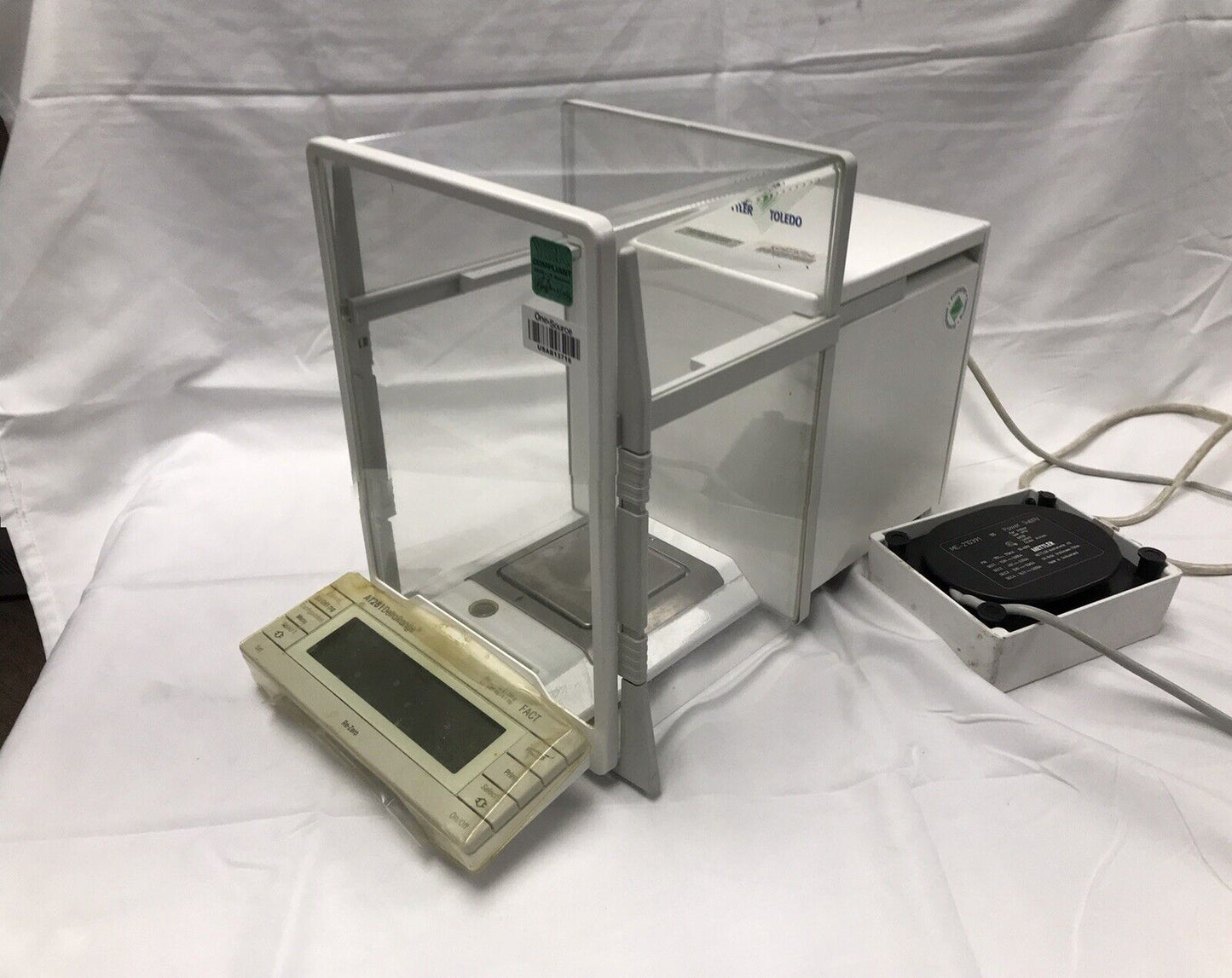 Mettler AT261 AT 261 digital scale balance analytical delta range 0.1mg Video warranty