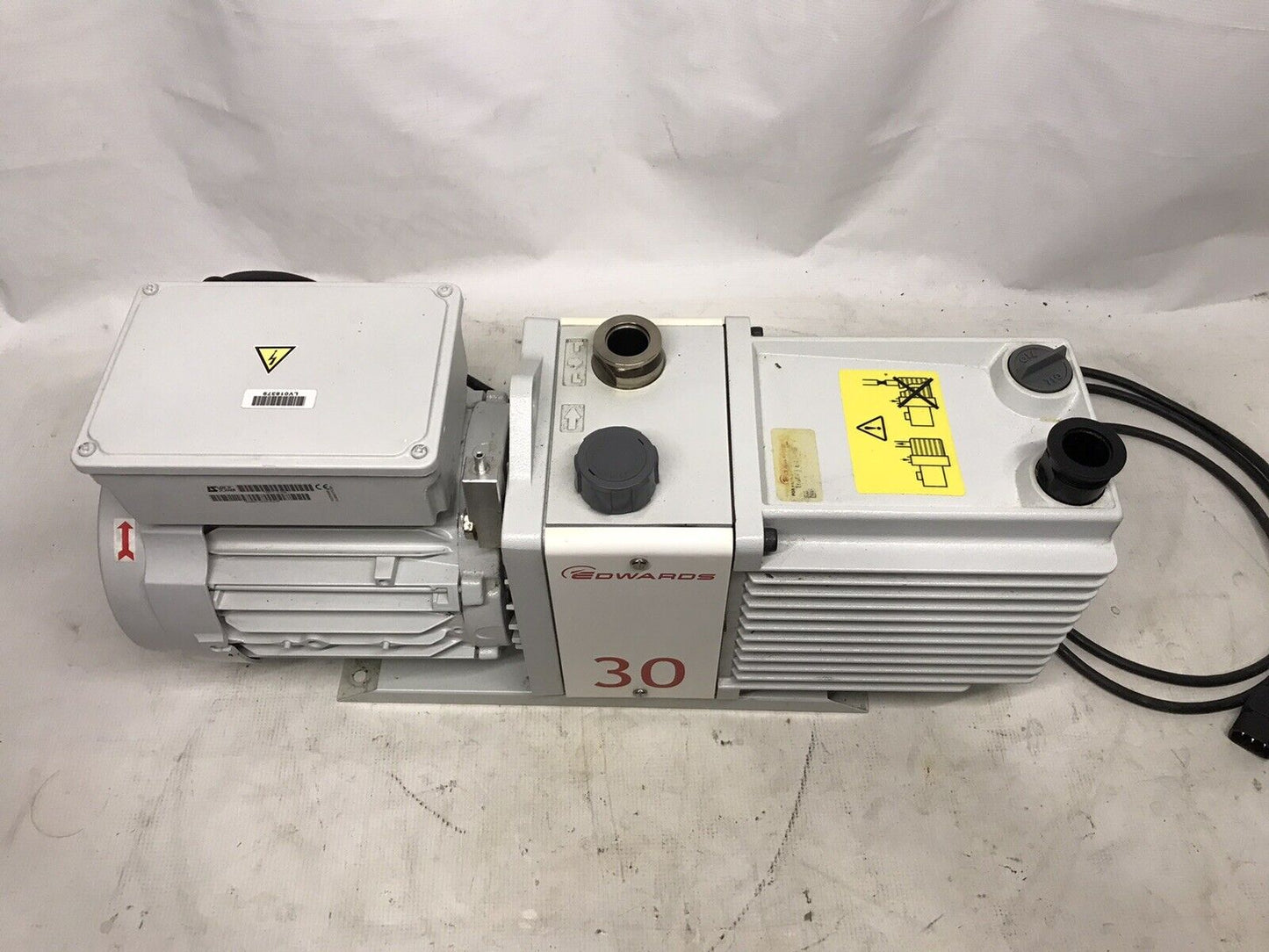 EDWARDS E2M30 Dual Stage Rotary Vane Vacuum Pump - TESTED warranty
