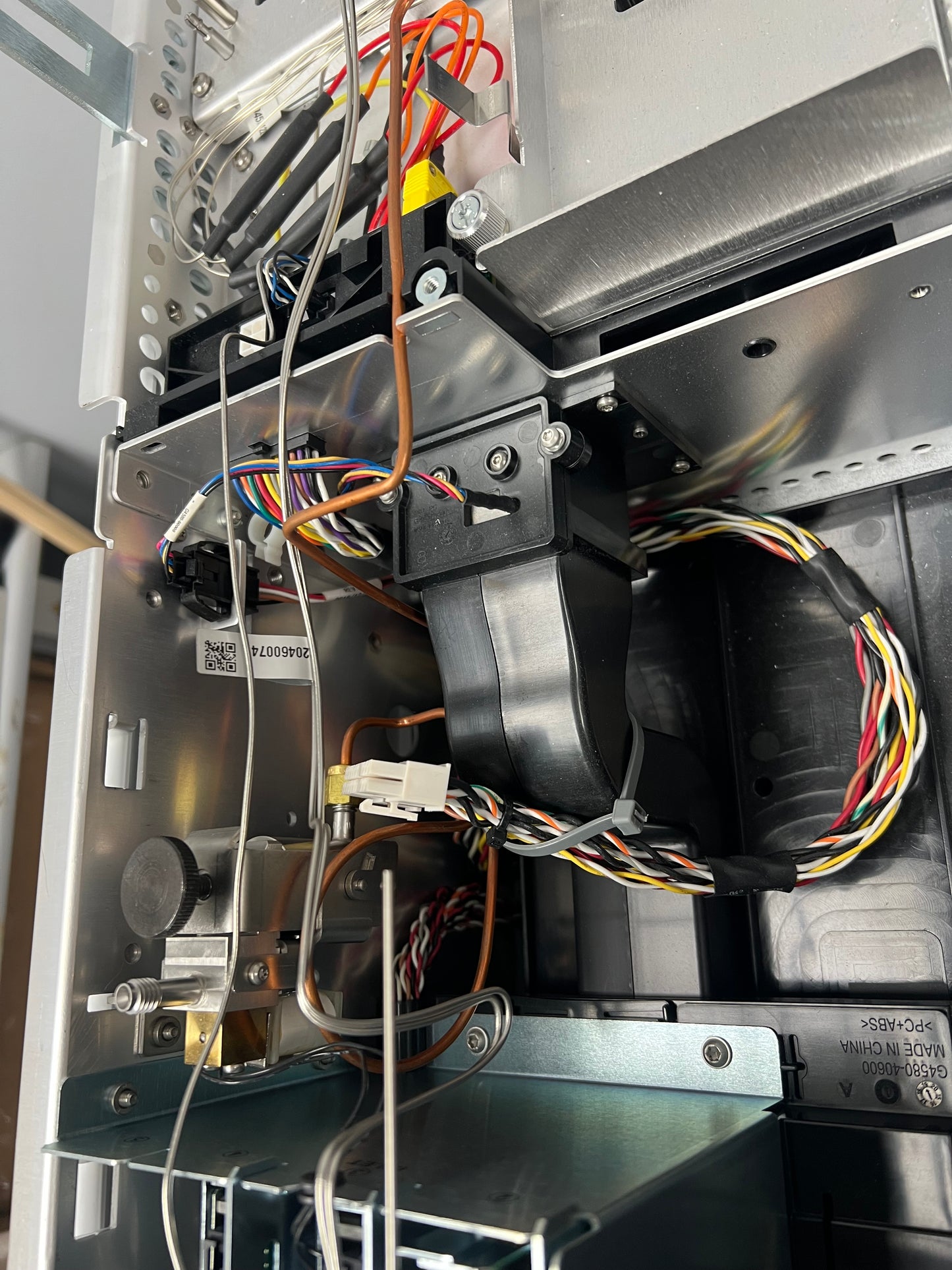 Agilent Intuvo 9000 G3950A GC System