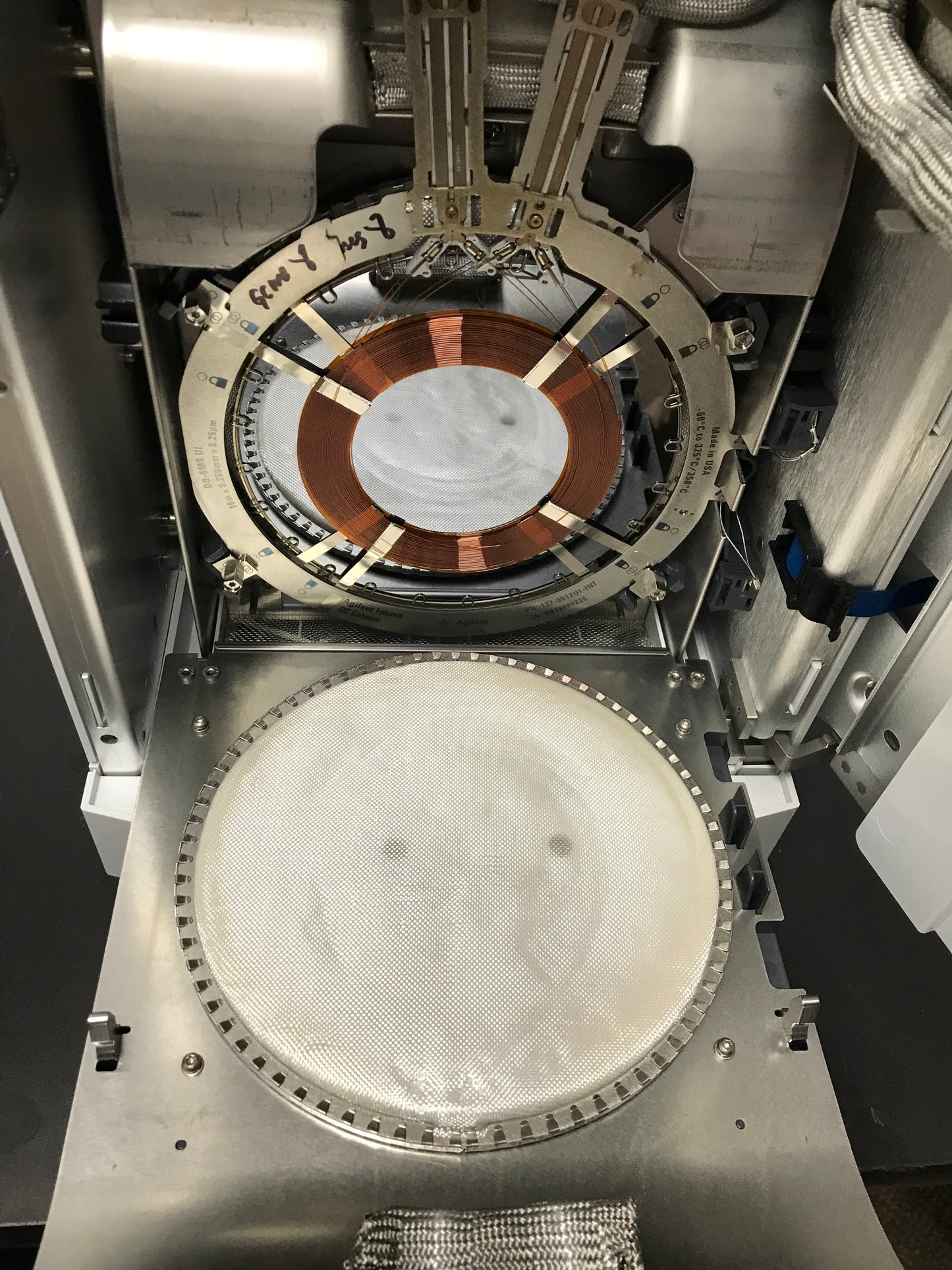 Agilent Intuvo 9000 G3950A GC System